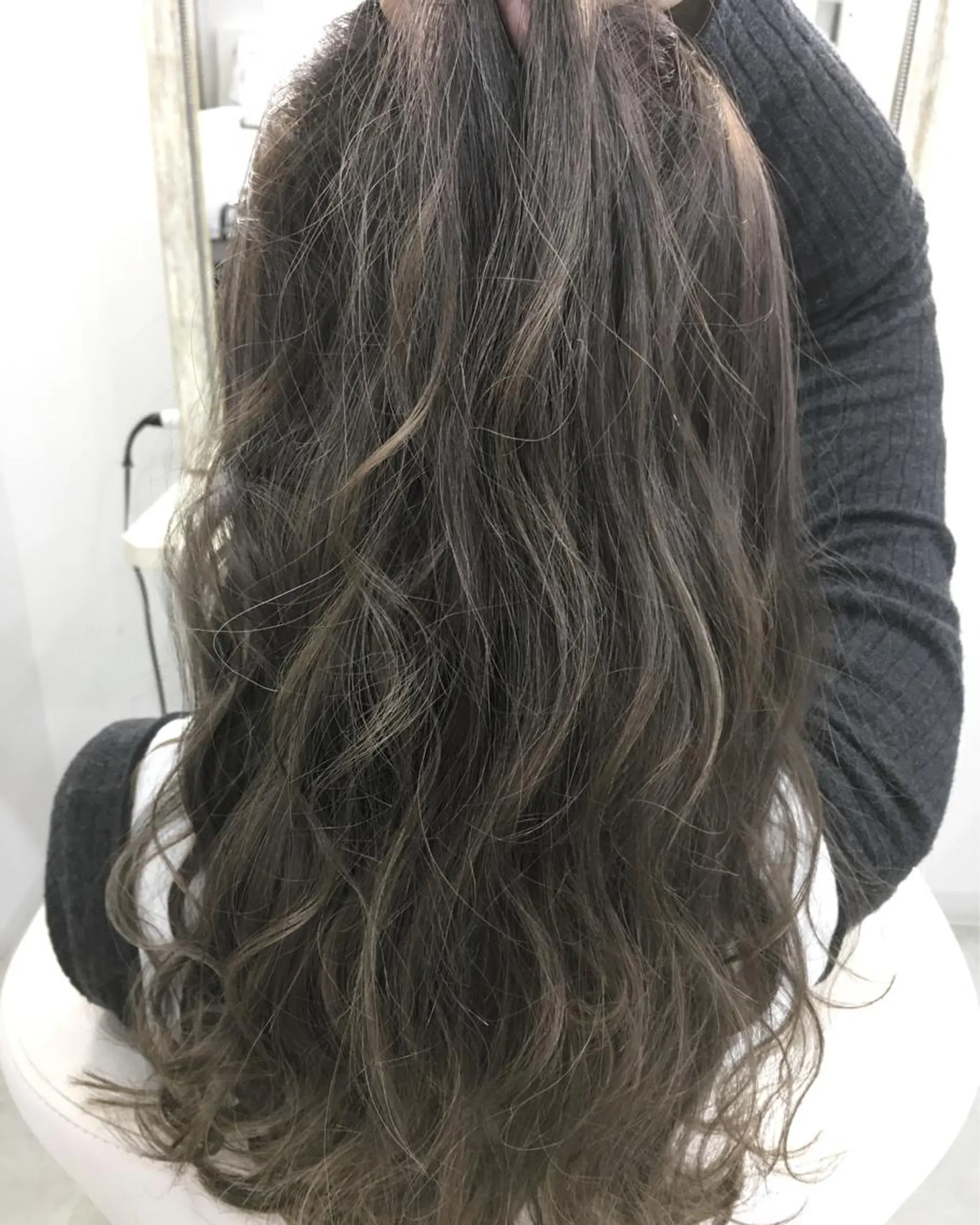 ロング カラー 髪質改善 中川 翔のヘアスタイル