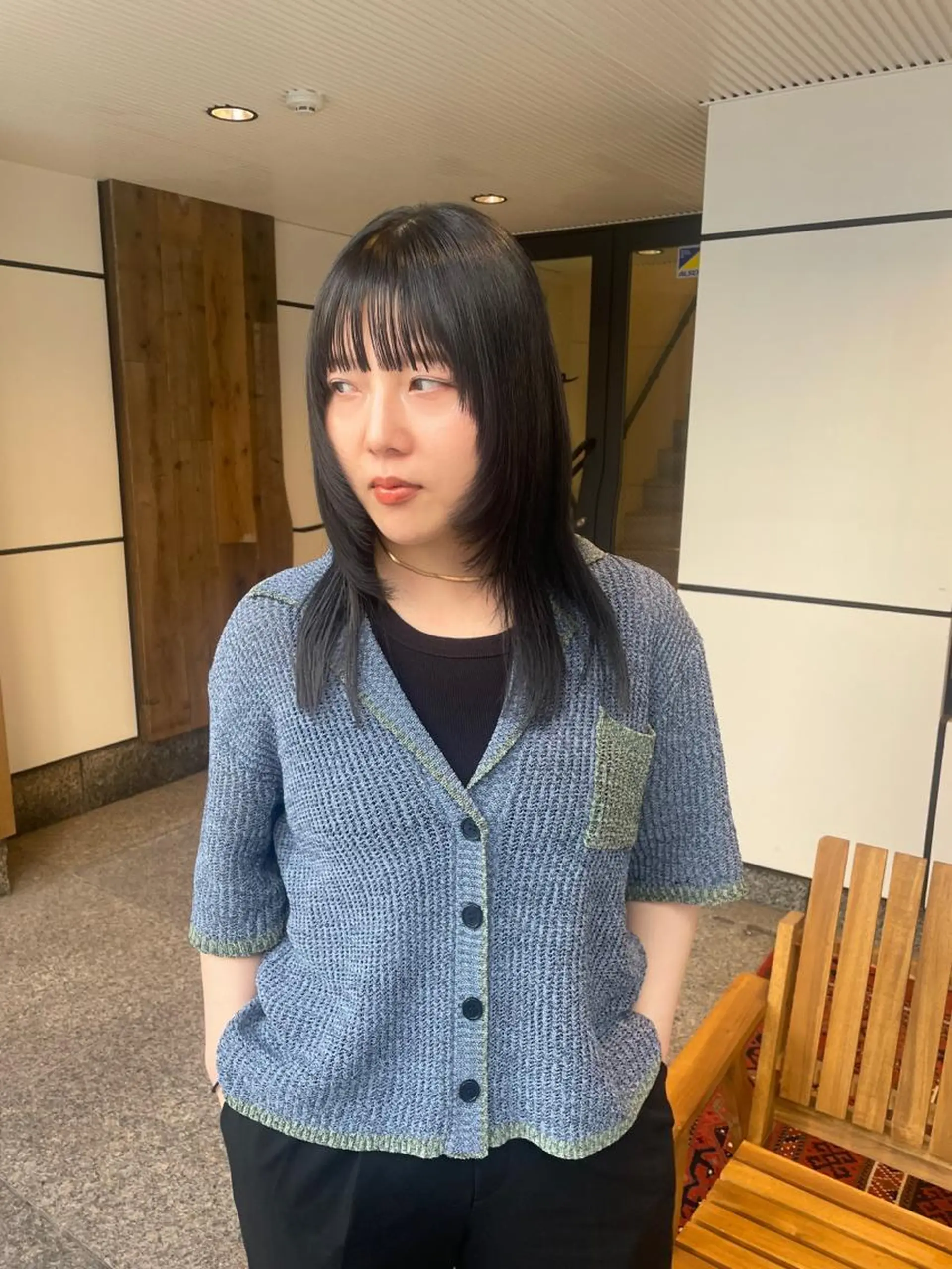 セミロング カラー 透明感カラー ダブルカラー 渋谷 留菜のヘアスタイル