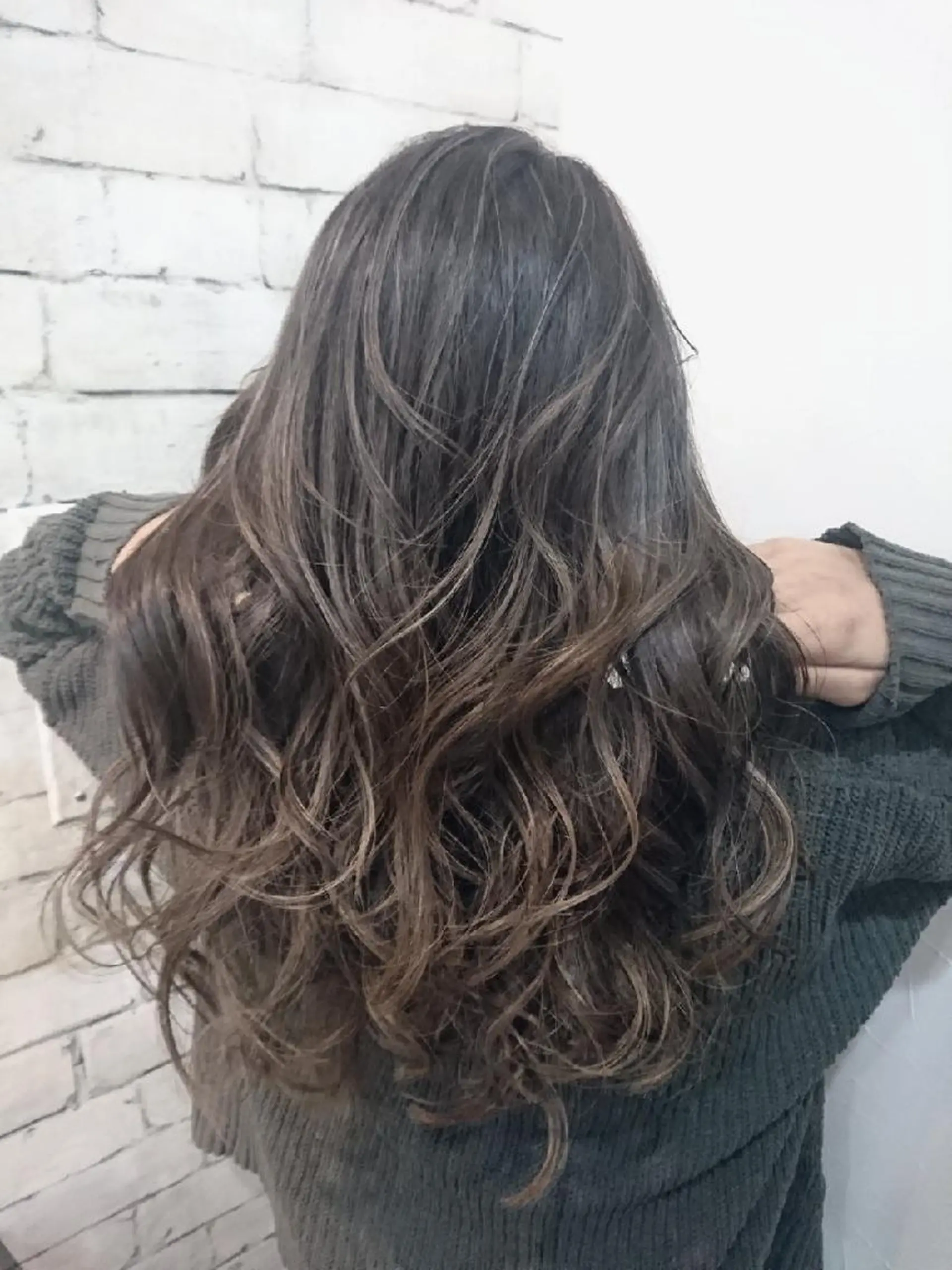 ロング カラー パーマ ヘアアレンジ メンズ メンズハイライト グラデーションカラー ハイライトカラー ハイライト まとまり💯悩み改善 ★松本尚弥★店長のヘアスタイル