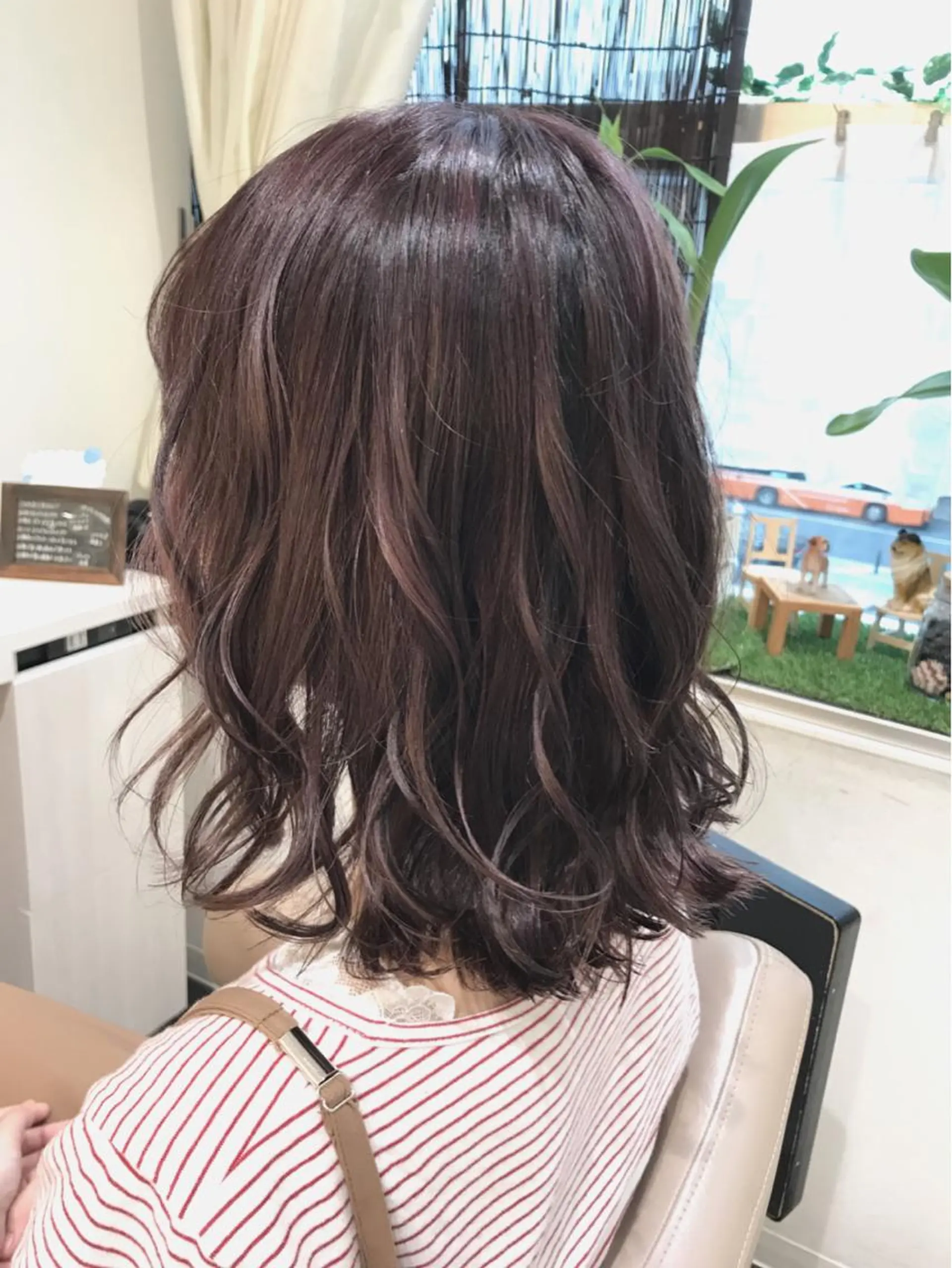 ミディアム カラー ハイライトカラー ラベンダーカラー ピンクカラー ピンクラベンダー ハイライト カット ヘアカラー 山崎俊輔/髪質改善 /バレイヤージュのヘアスタイル