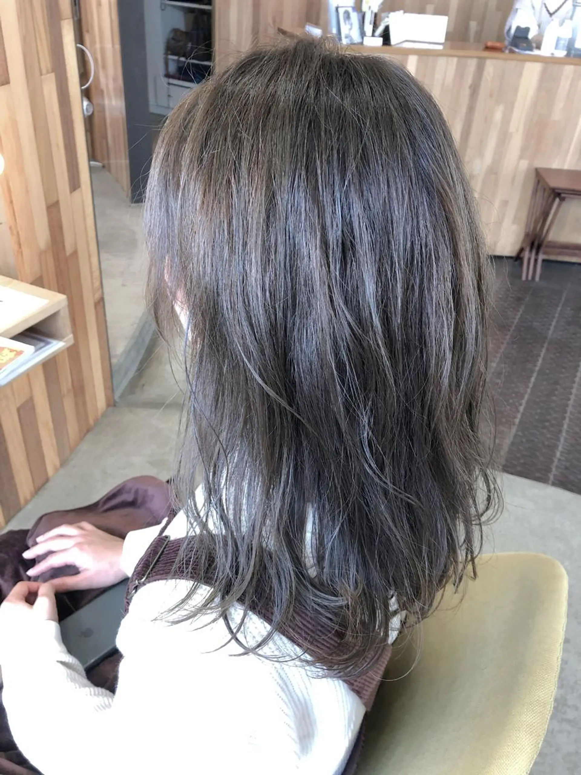 セミロング カラー むらまつ えりこのヘアスタイル