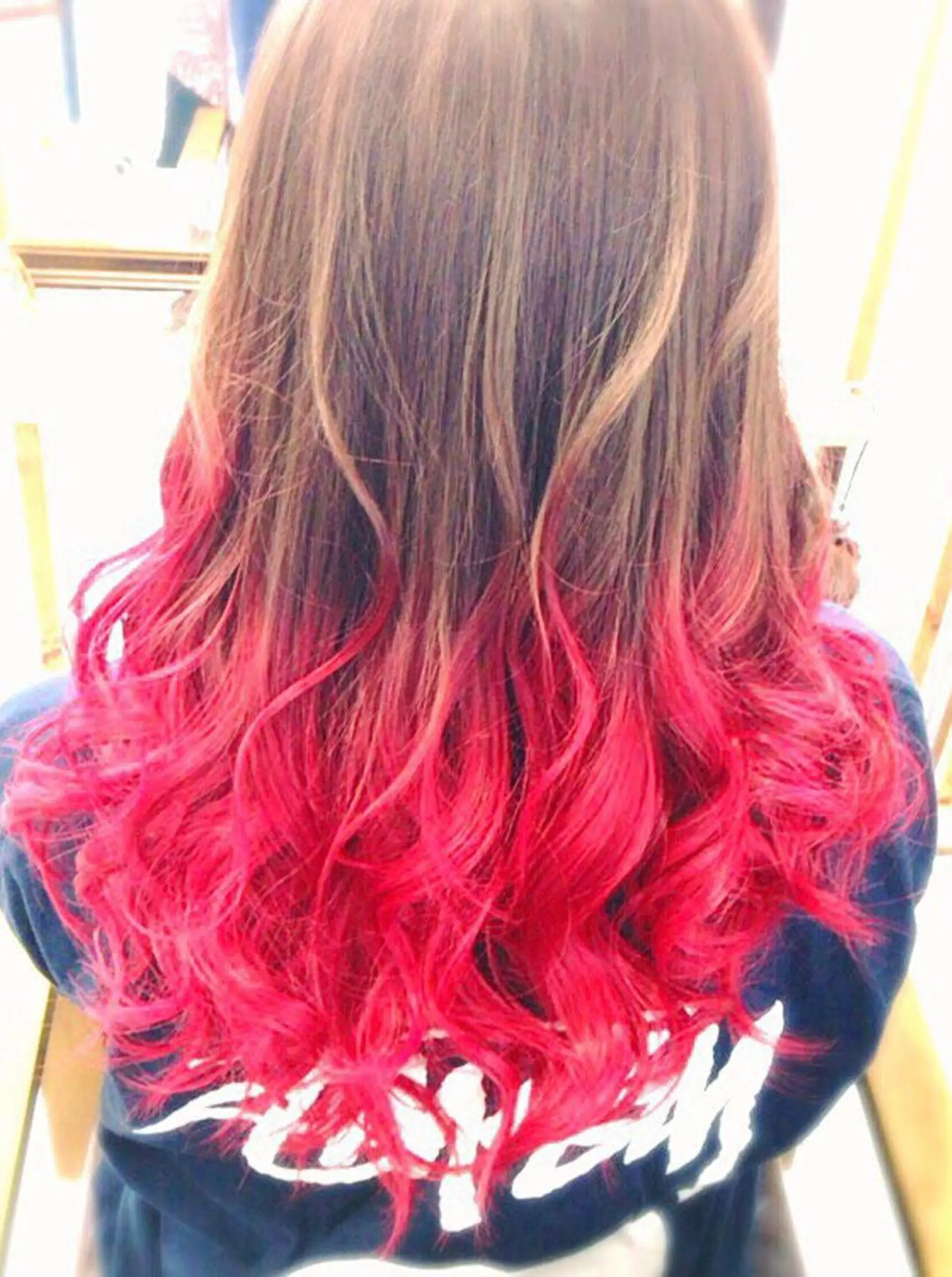 ロング naomi (夜間営業受付中★)のヘアスタイル