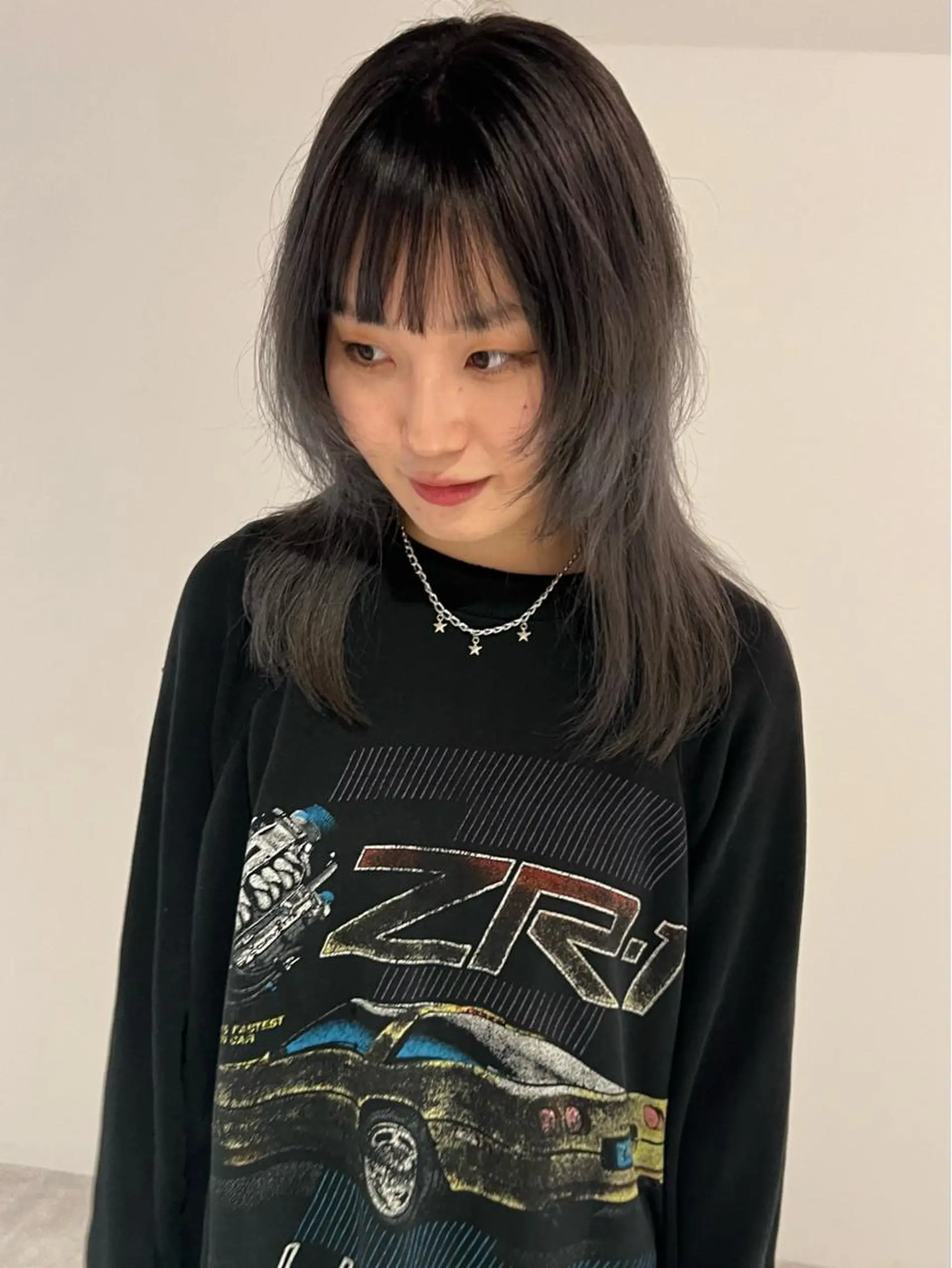 セミロング カラー io濱川 遥のヘアスタイル