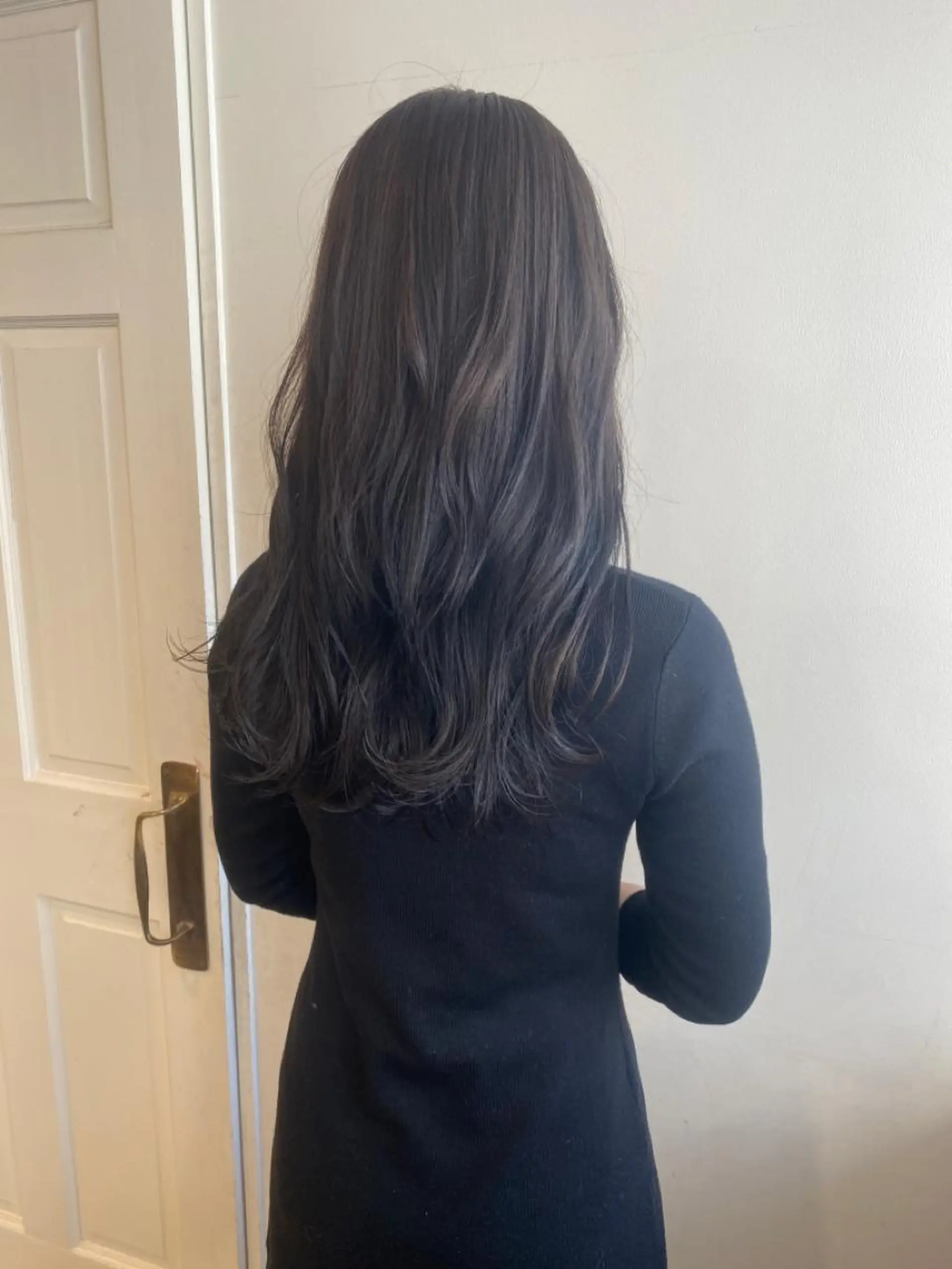 セミロング くびれヘア くびれレイヤー レイヤーカット salowin渋谷kitaya park前所属・RIKA韓国ヘア/く びれヘア/上品カラーのヘアスタイル