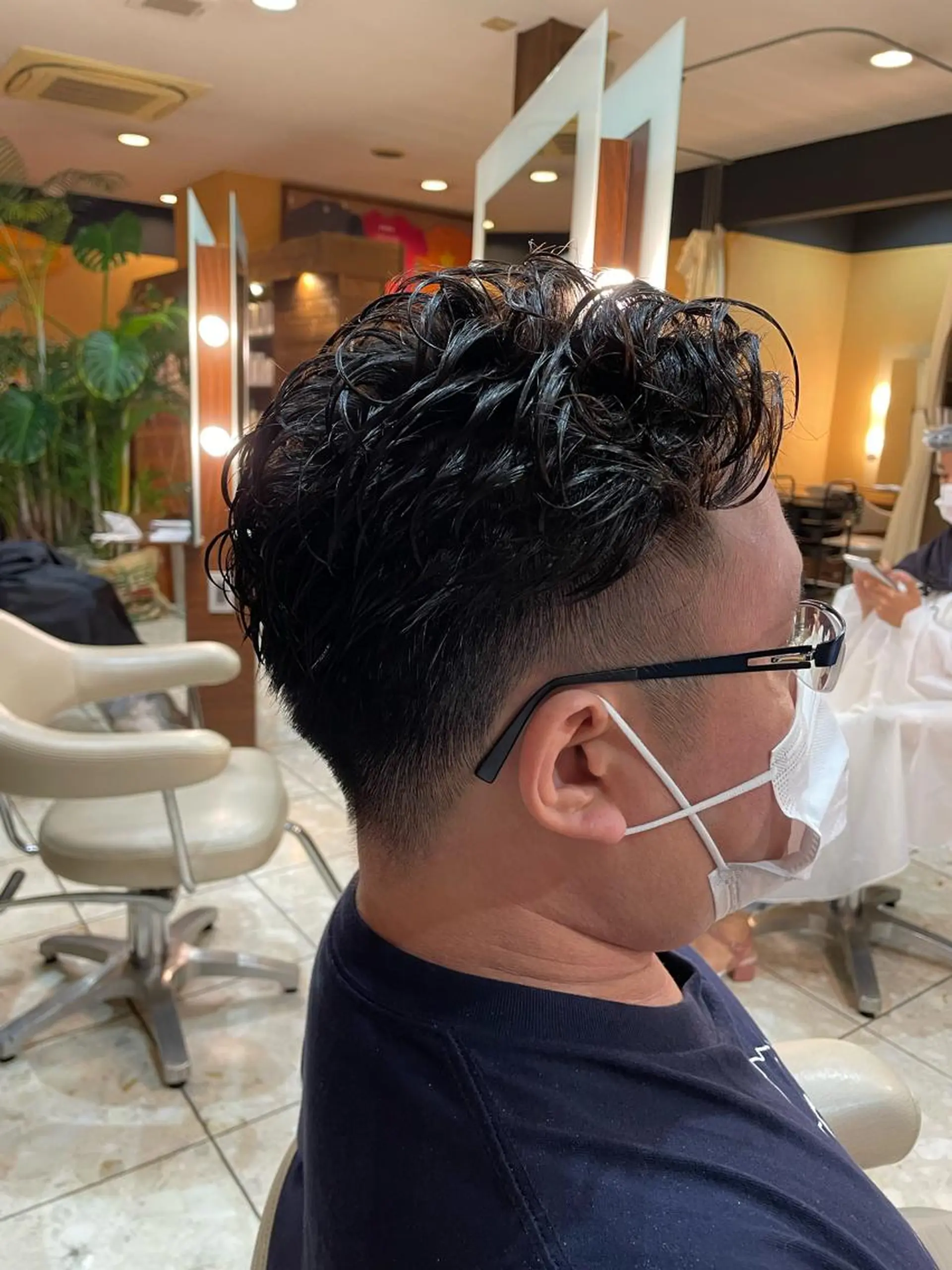 パーマ メンズ メンズパーマ 飯泉/メンズカラー ツイスパ/メッシュのヘアスタイル