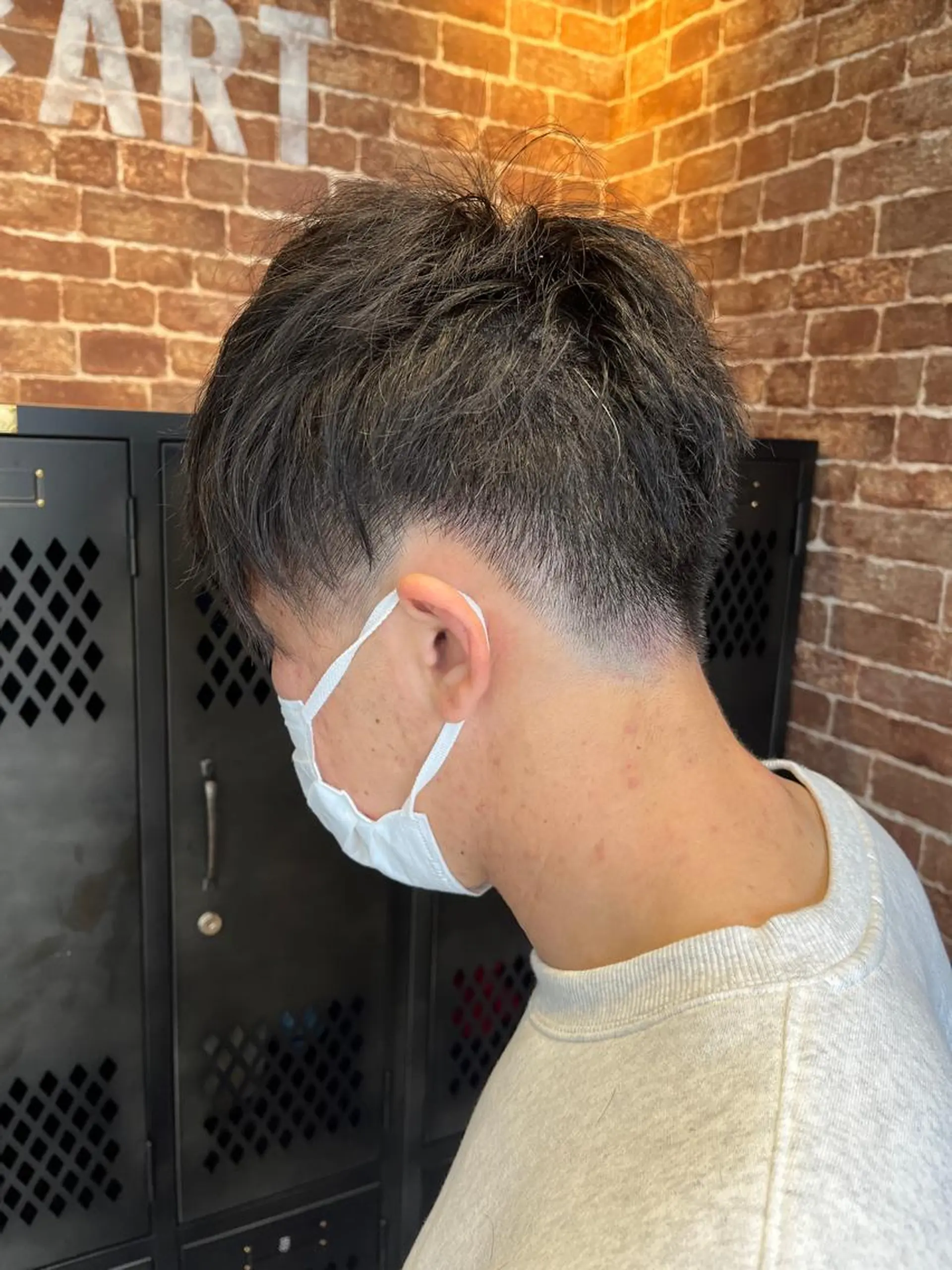 ショート カラー パーマ ヘアアレンジ メンズ キッズ ネイル マツエク・マツパ アイブロウ メンズブリーチ メンズハイライト メンズインナーカラー メンズ韓国風 ブリーチ カット トリートメント ヘッドスパ 久木原 ゆりのヘアスタイル