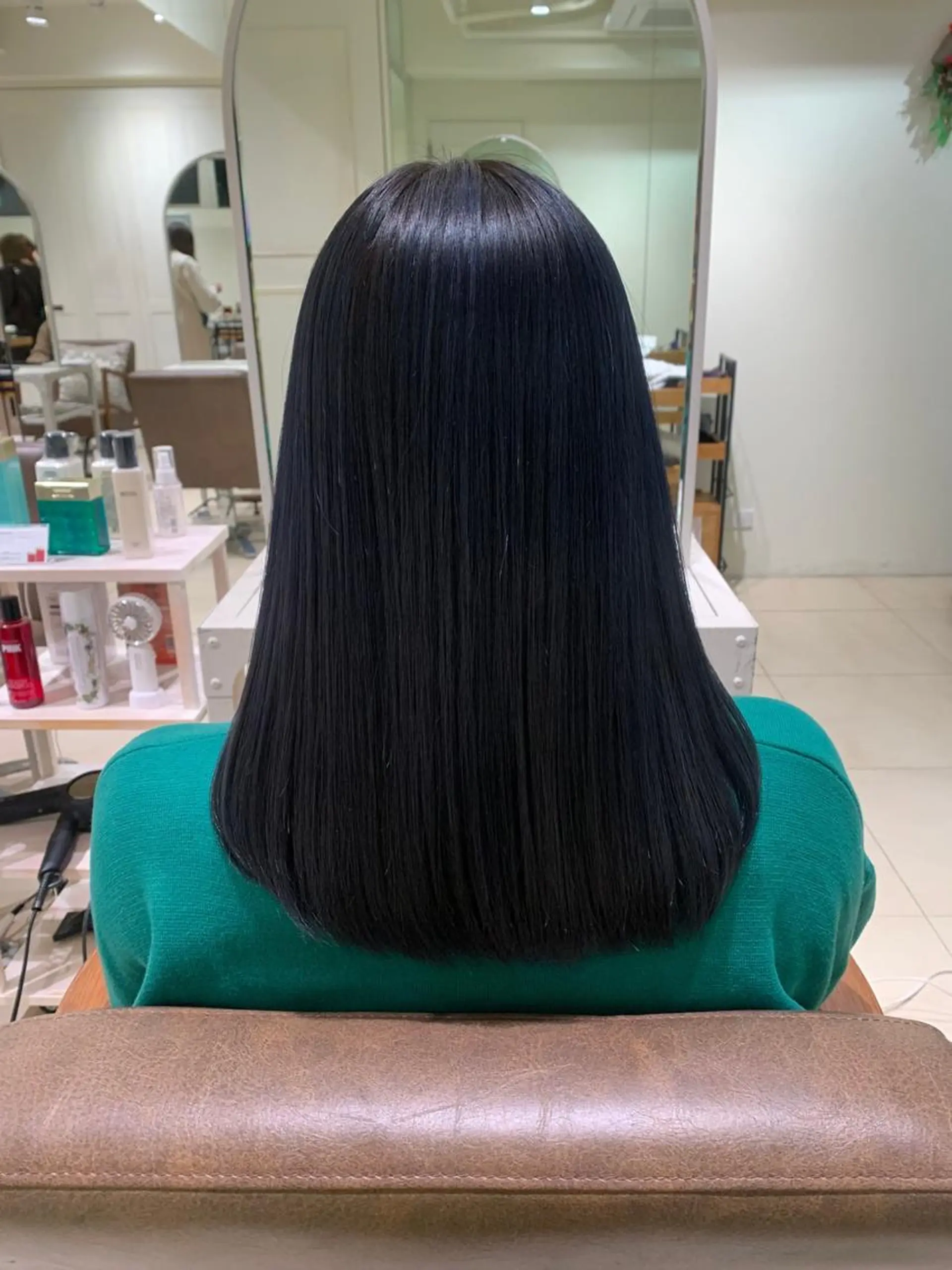 セミロング カラー トリートメント ヘアカラー トリートメント 艶カラー🩵中久保 舞優🩵のヘアスタイル