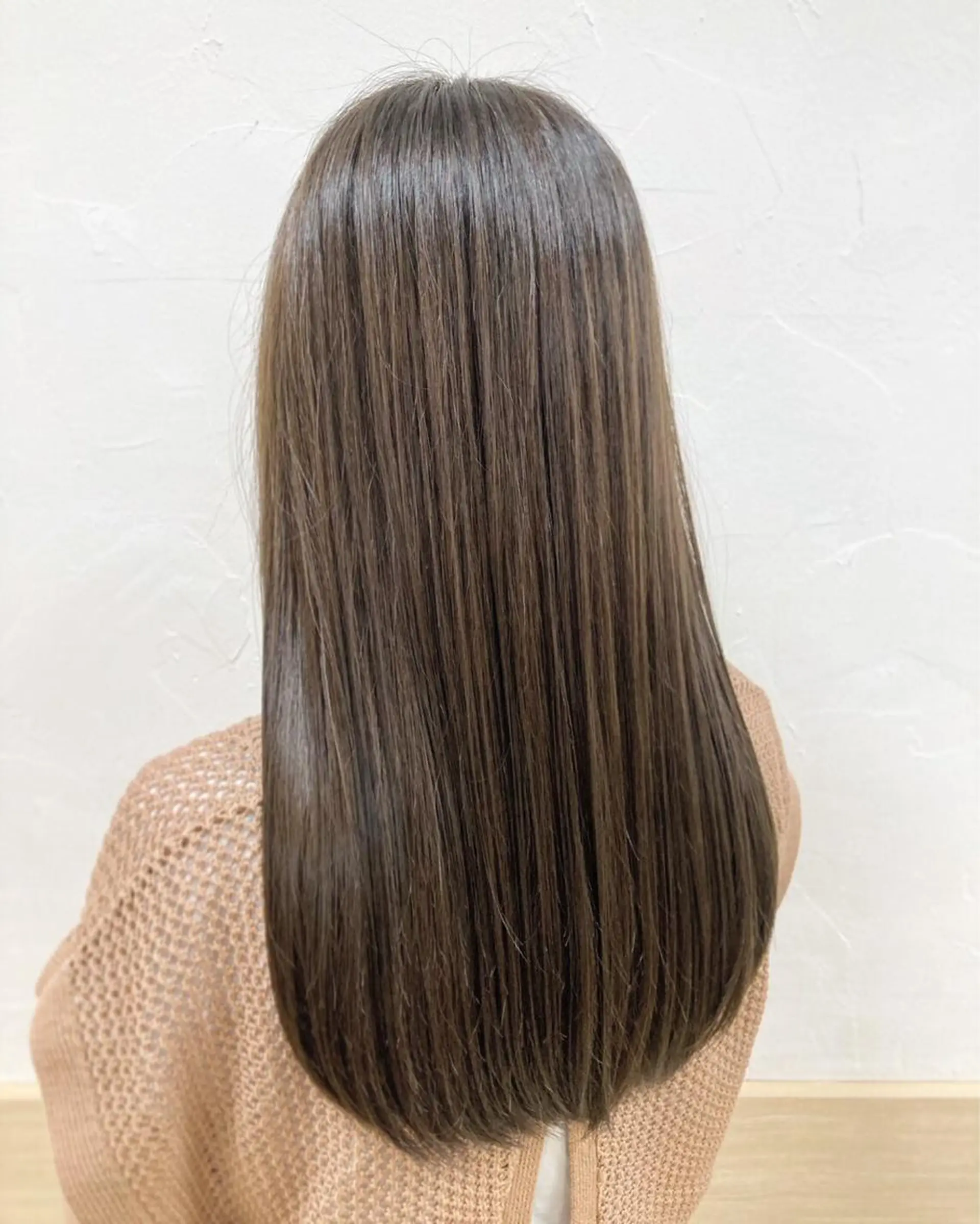 セミロング 縮毛矯正 トリートメント 大山 晃介のヘアスタイル