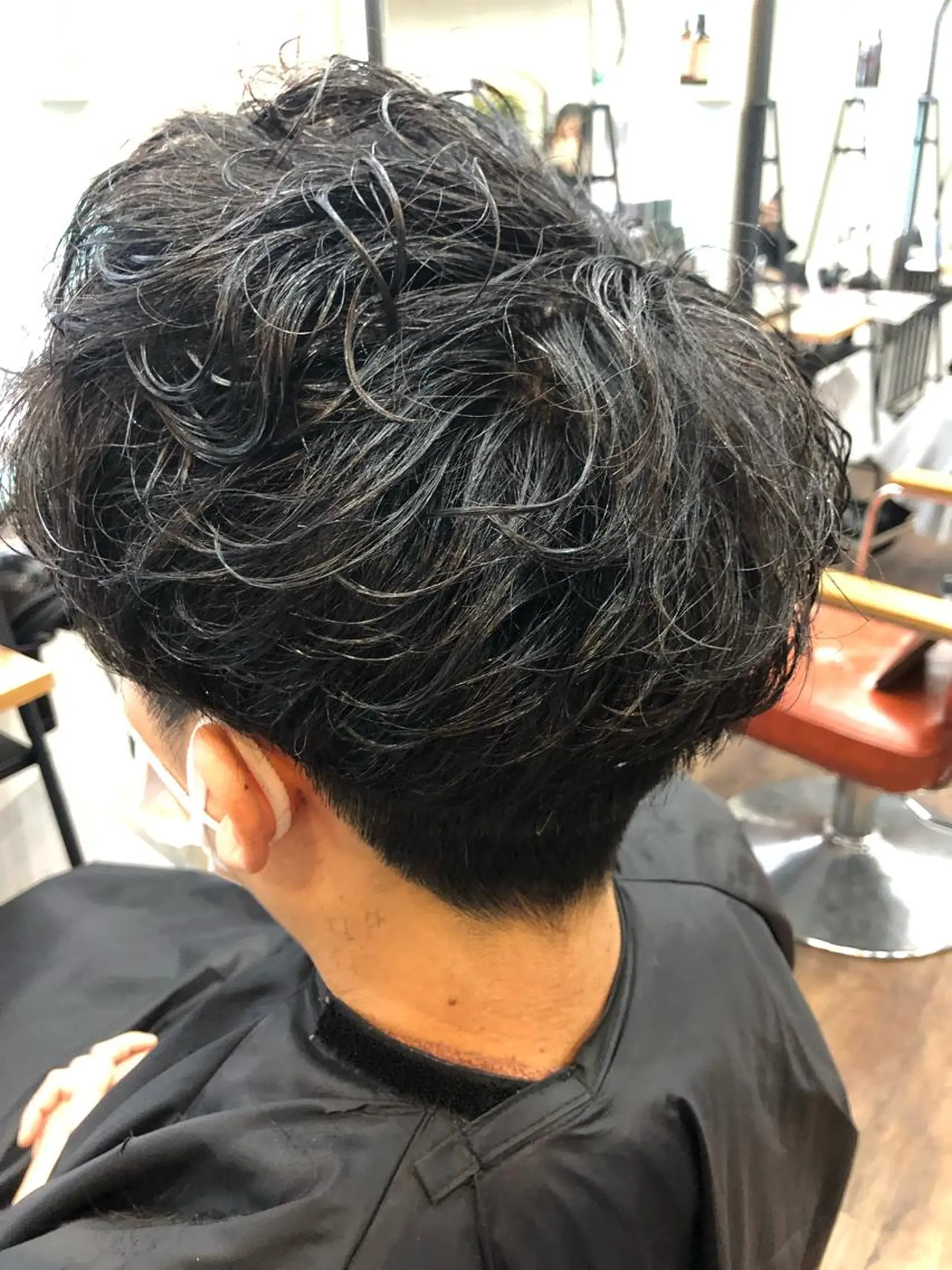 ショート パーマ メンズ 脇谷 拓弥のヘアスタイル
