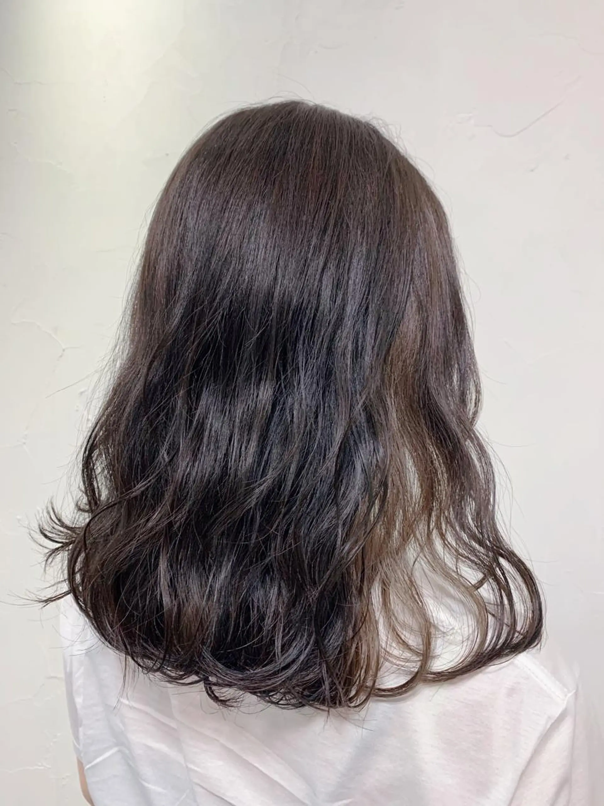 ミディアム 脇田 杏菜のヘアスタイル