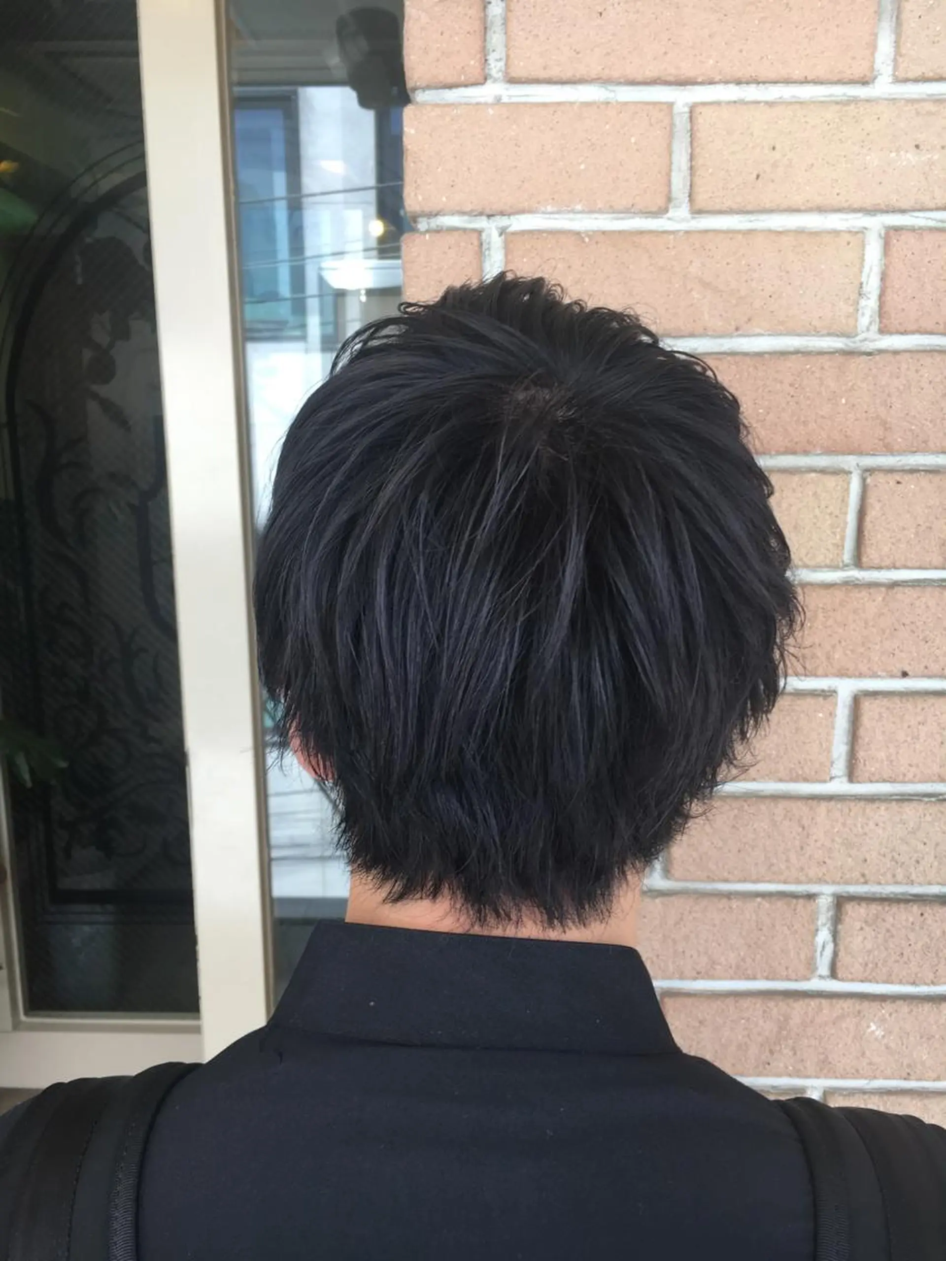 ショート カラー ダークグレー ダブルカラー 北條 優輝のヘアスタイル