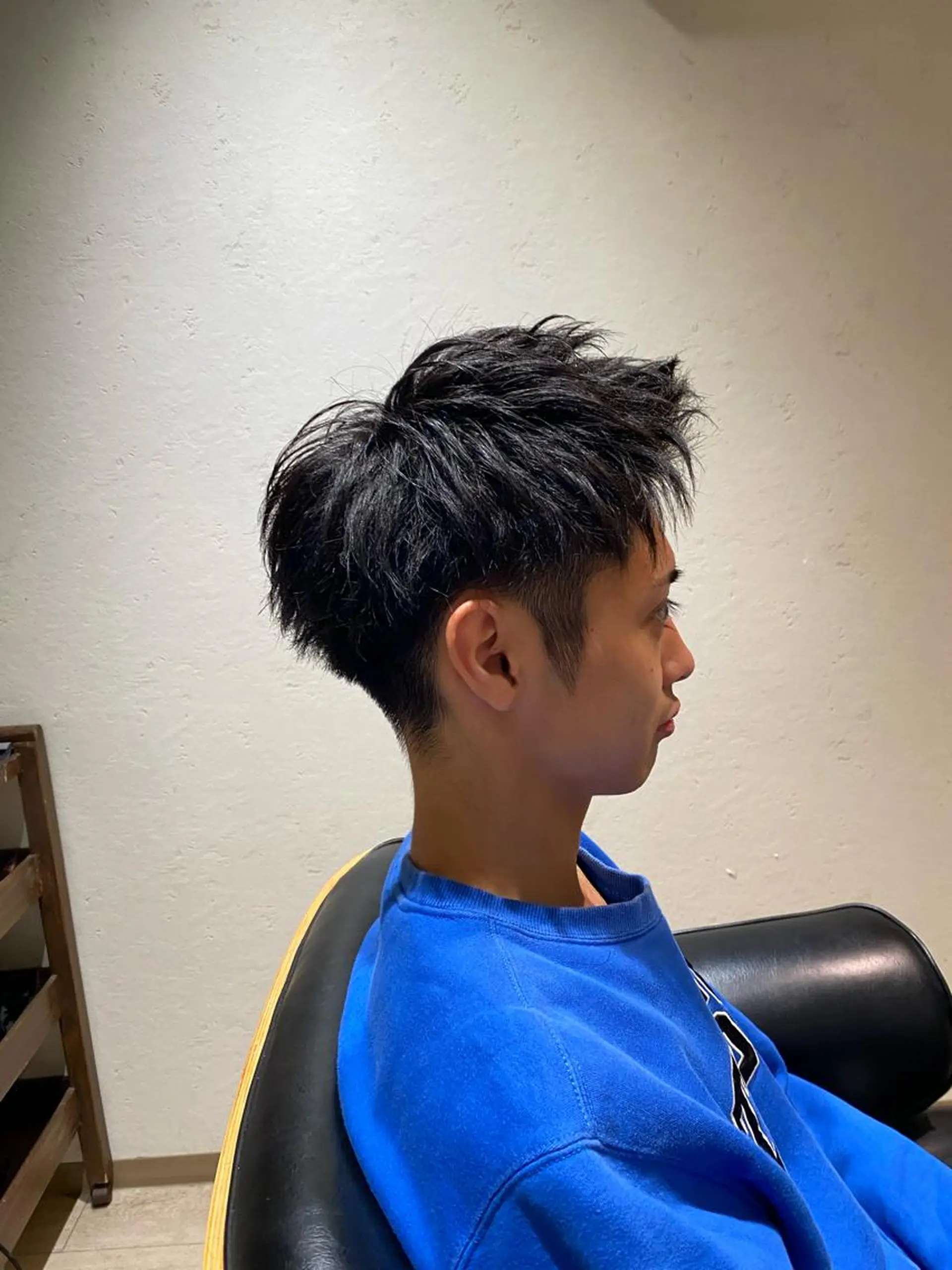 メンズ モヒカン ツーブロック 刈り上げ 中村 莉子のヘアスタイル