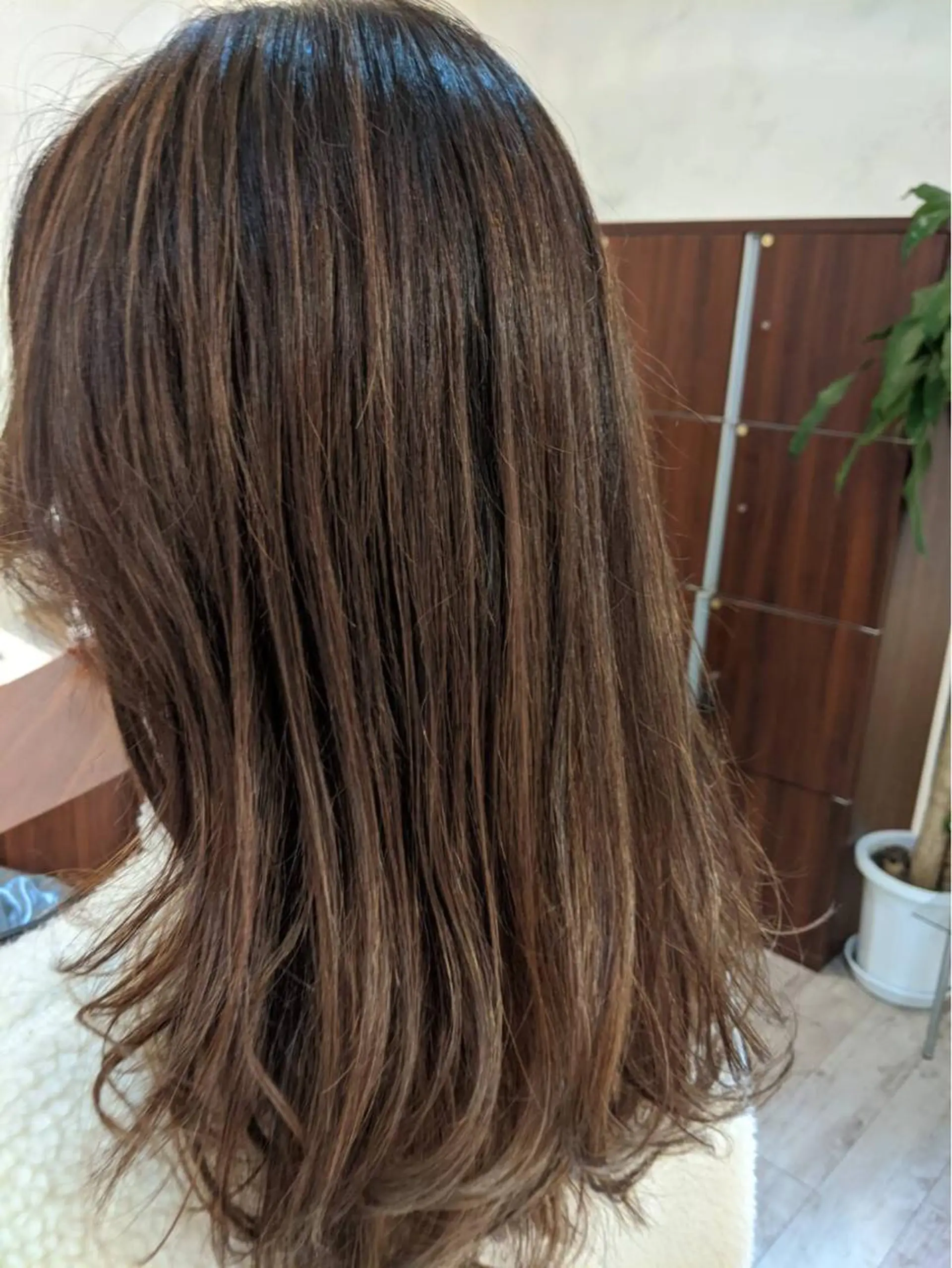 ミディアム Noyヨシモト ヒロトのヘアスタイル