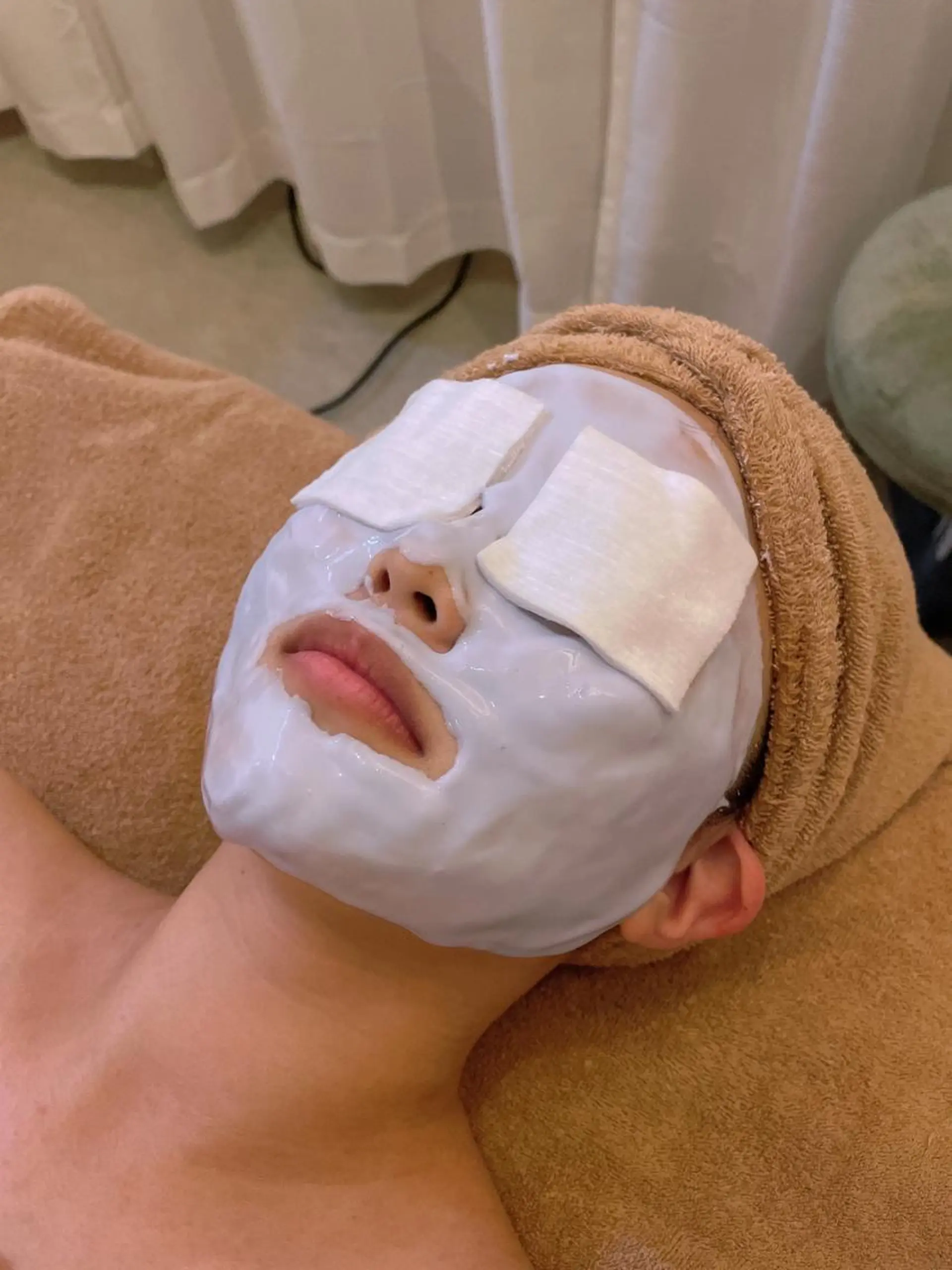 rasera コラボ予約のネイルデザイン