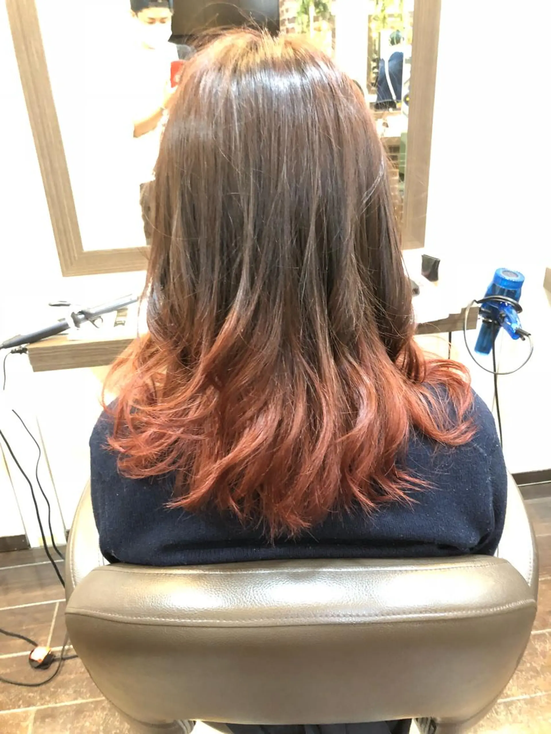 セミロング カラー パーマ グラデーションカラー ピンクカラー 高橋 隆一のヘアスタイル