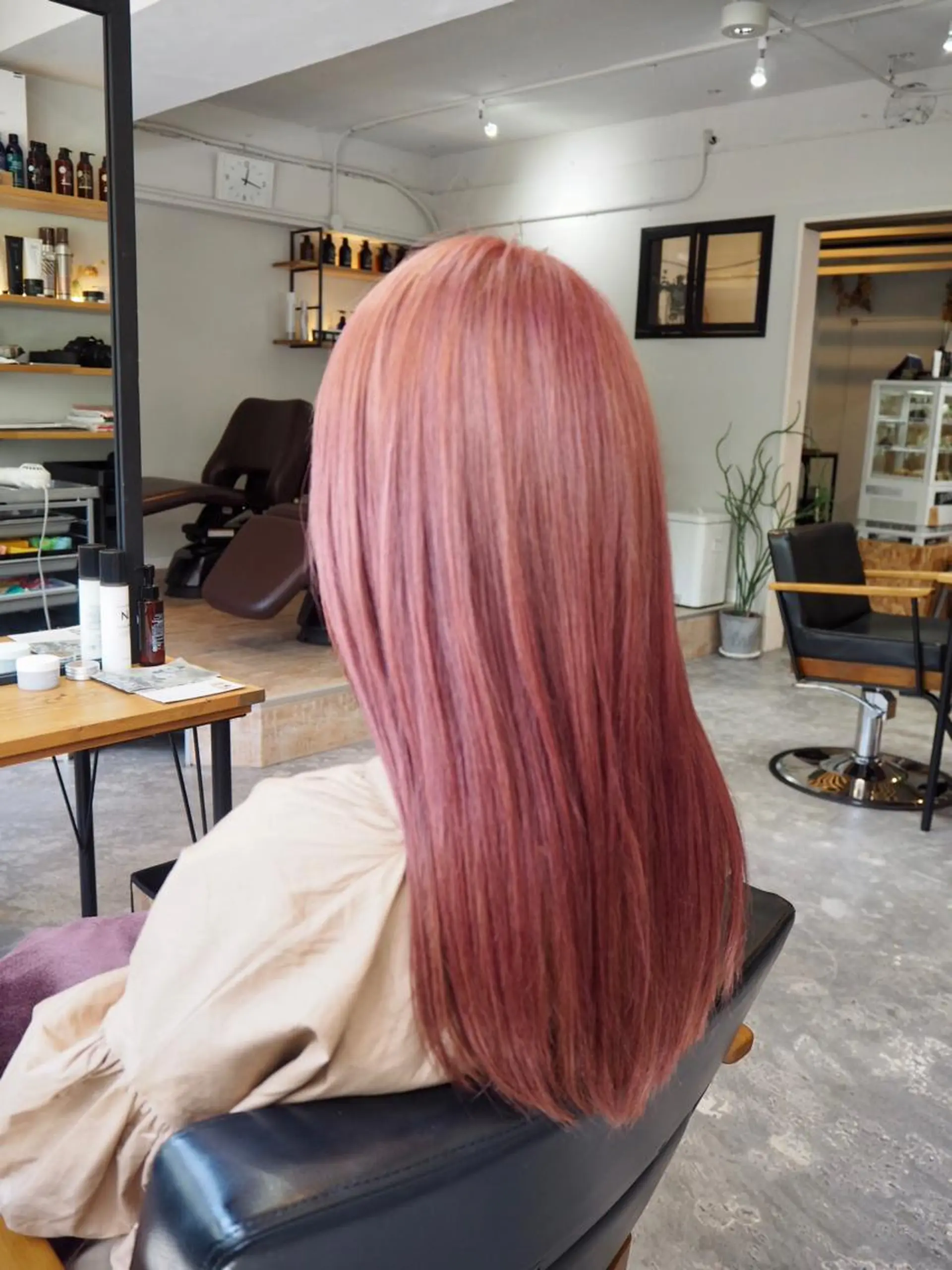 セミロング ヘアカラー トリートメント 高橋 悠介のヘアスタイル