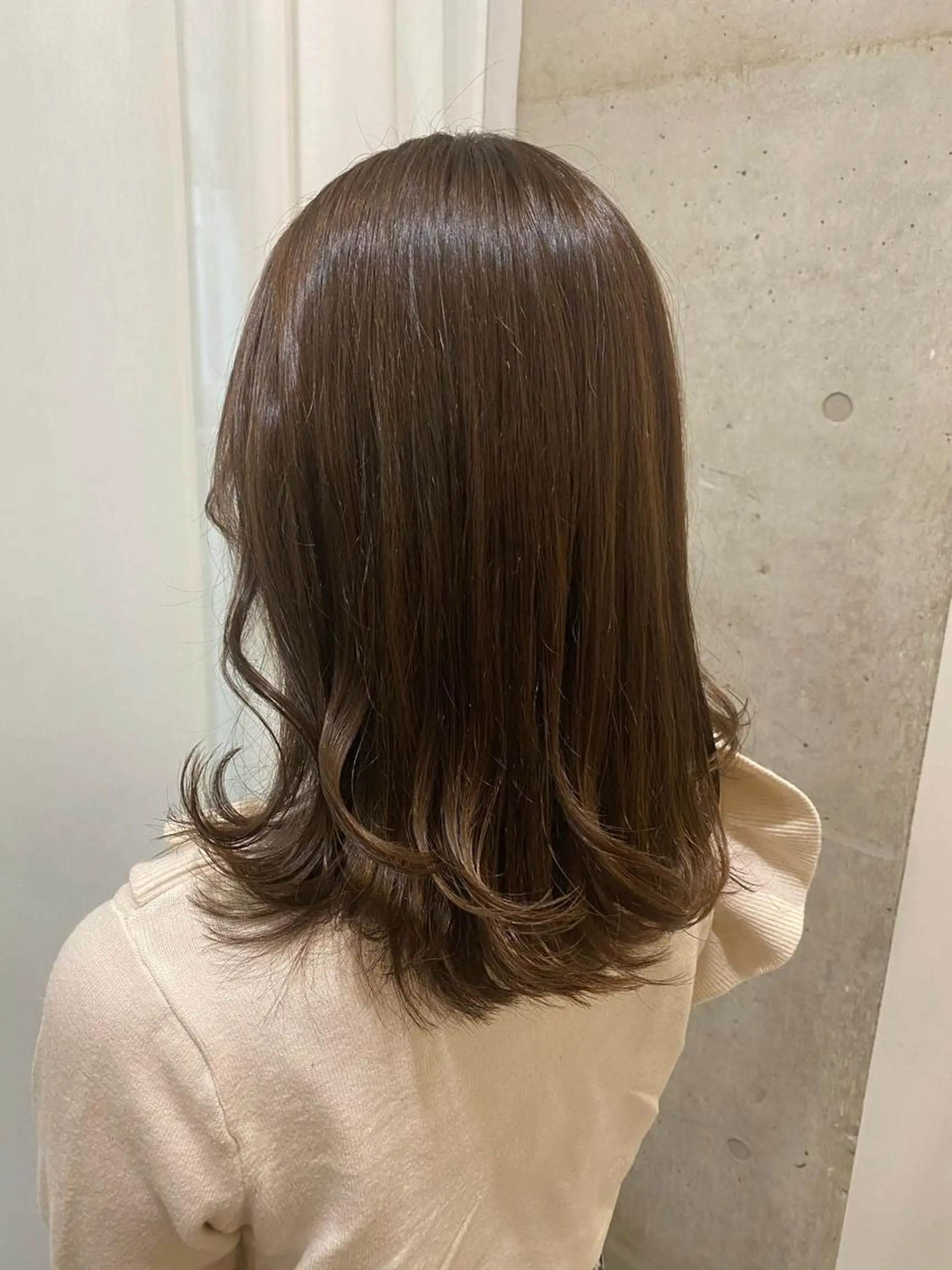 ミディアム カラー ブリーチ 透明感カラー ブリーチなしカラー カット ヘアカラー トリートメント 田中 アキオのヘアスタイル