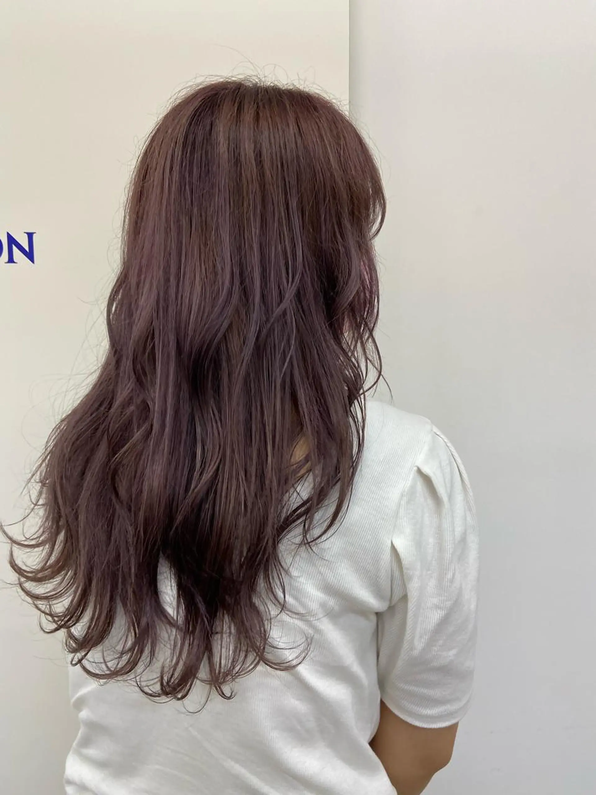 ロング カラー ブリーチ ラベンダーカラー ラベンダーピンク ピンクカラー . mioのヘアスタイル