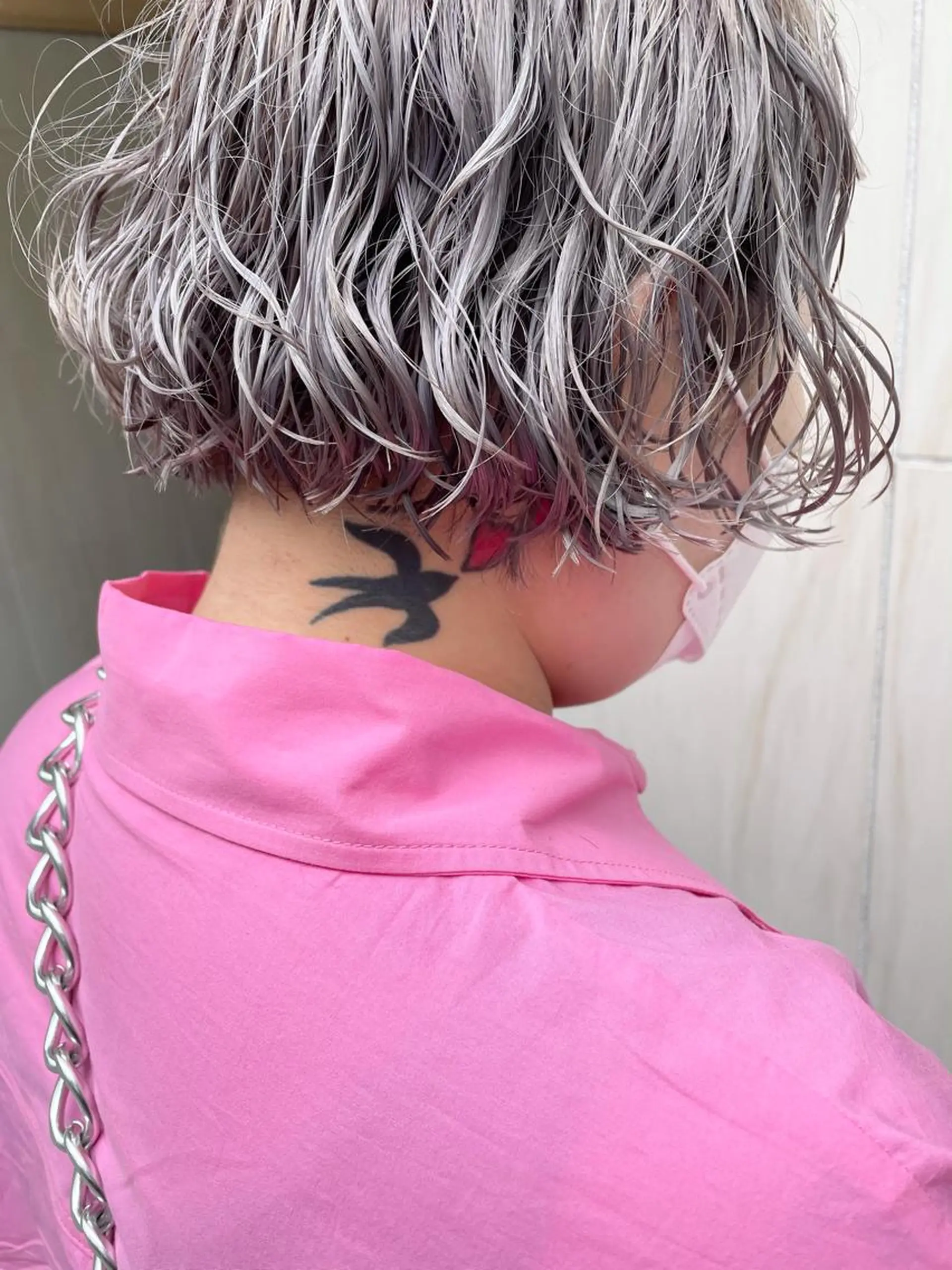 ショート カラー パーマ ブリーチ カット ヘアカラー トリートメント tatsumi/ボブ ウルフ/レイヤーのヘアスタイル