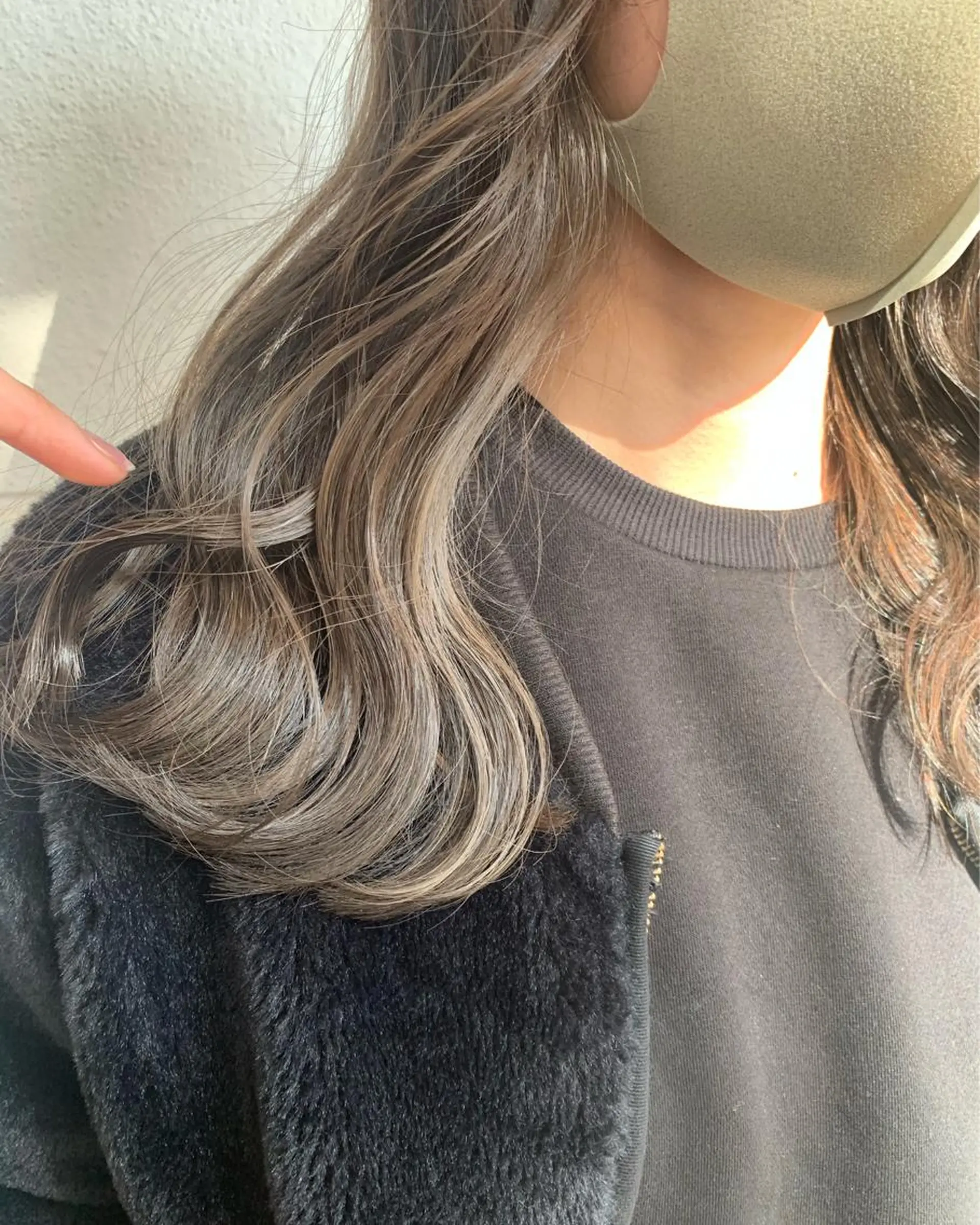 セミロング カラー ベージュカラー イヤリングカラー オリーブベージュ ヘアカラー m ā l o.🌷 サカモトマイコのヘアスタイル