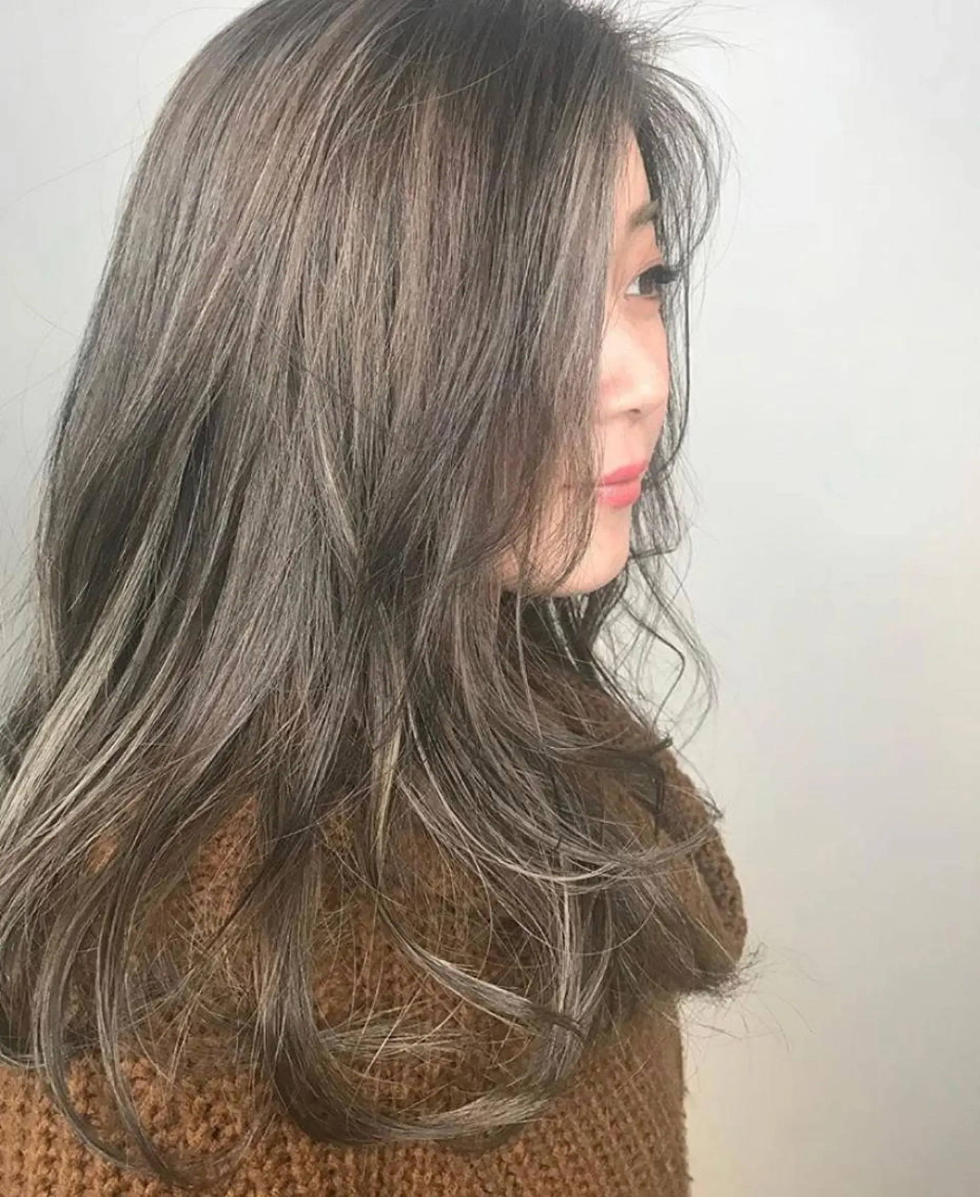 ロング 外国人風カラー ハイライト トリートメント エフ プラス F +PULS🌿のマツエク・マツパデザイン