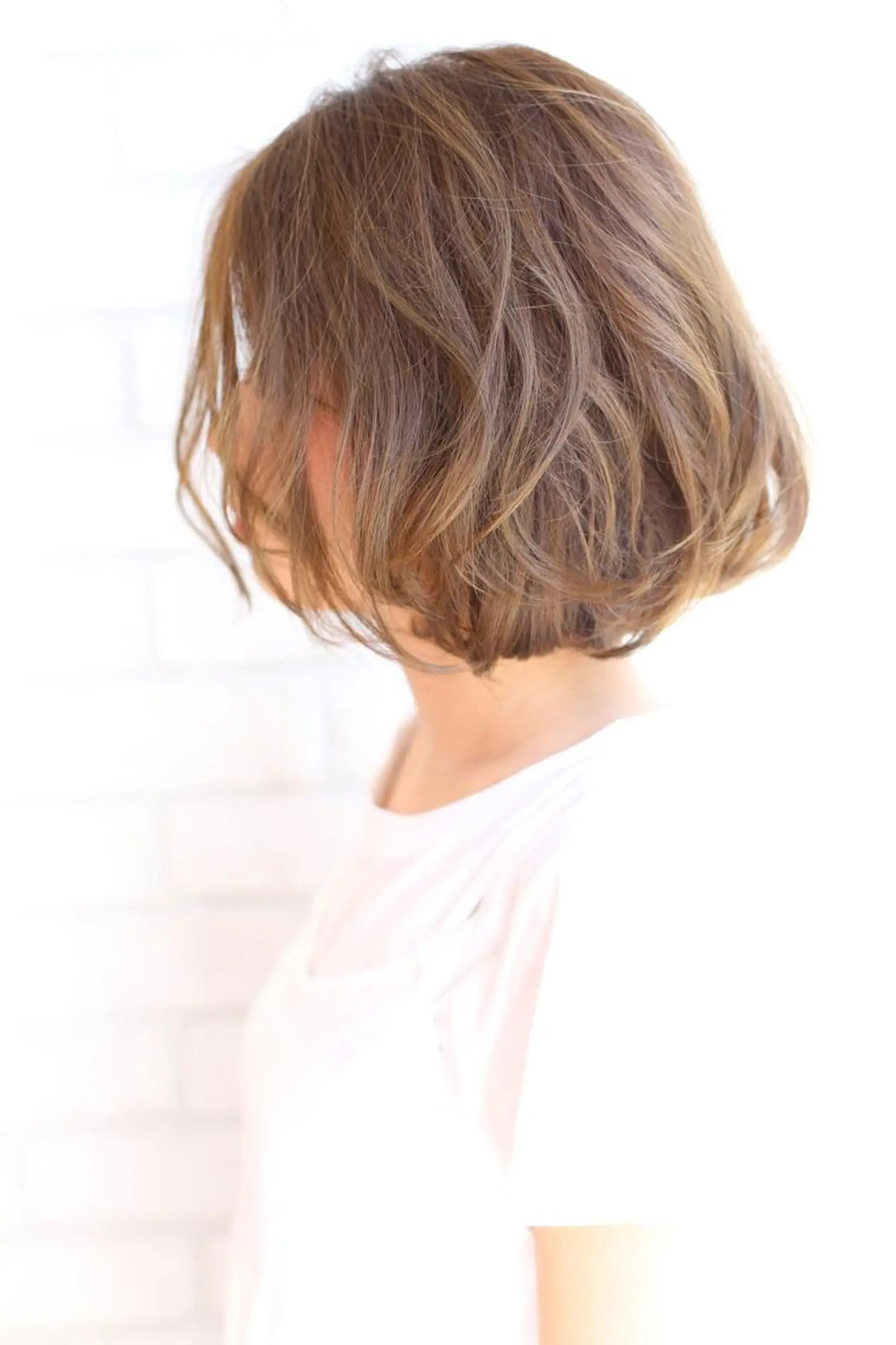 ミディアム カラー パーマ ミディアムパーマ ボブ ニュアンスパーマ カット ヘアカラー パーマ トリートメント ブレス渡辺 康介のヘアスタイル