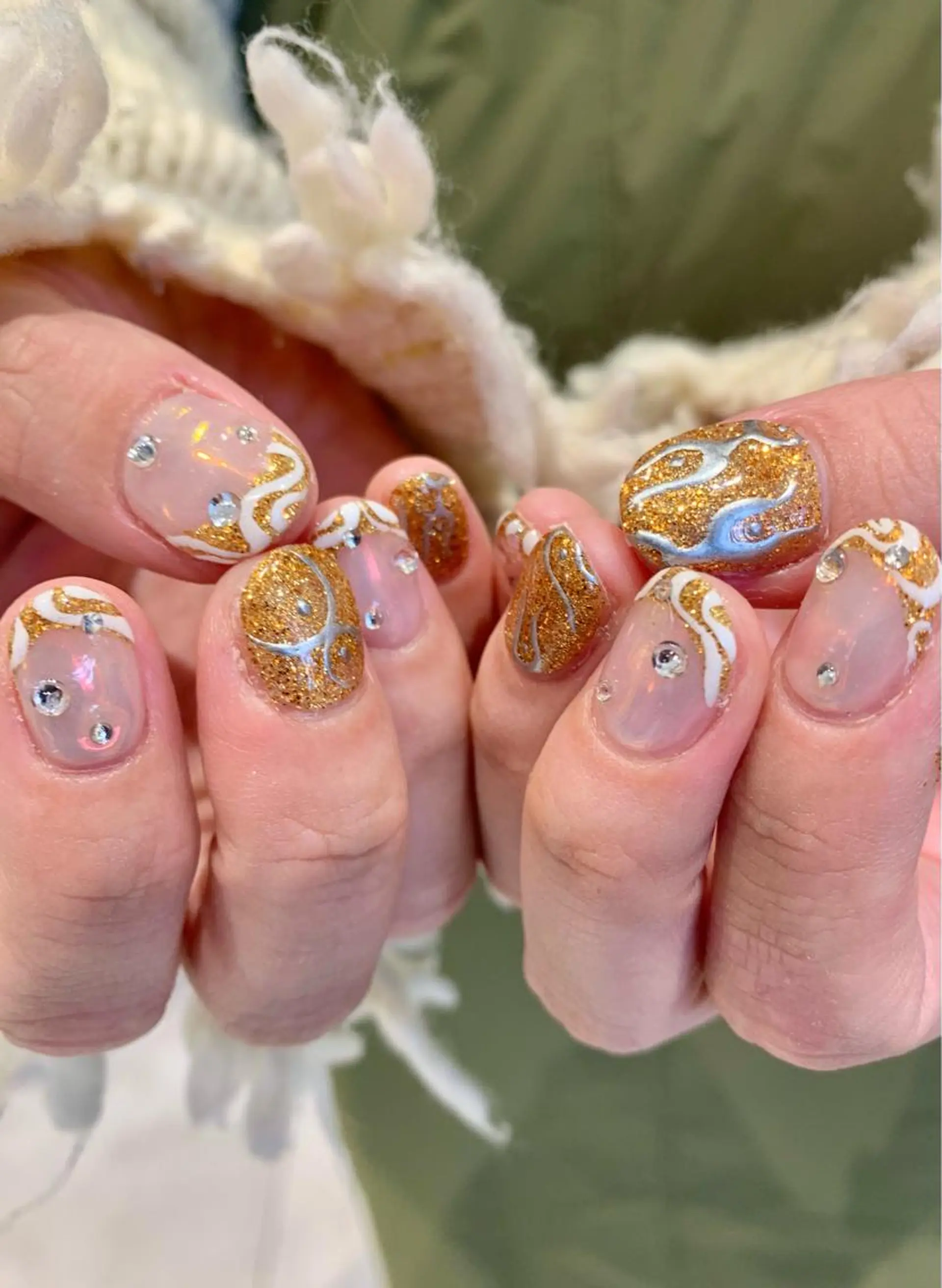 ネイル オーロラネイル ラメ(グリッター) ハンドネイル Kureha/ネイル トレンドヘアのマツエク・マツパデザイン