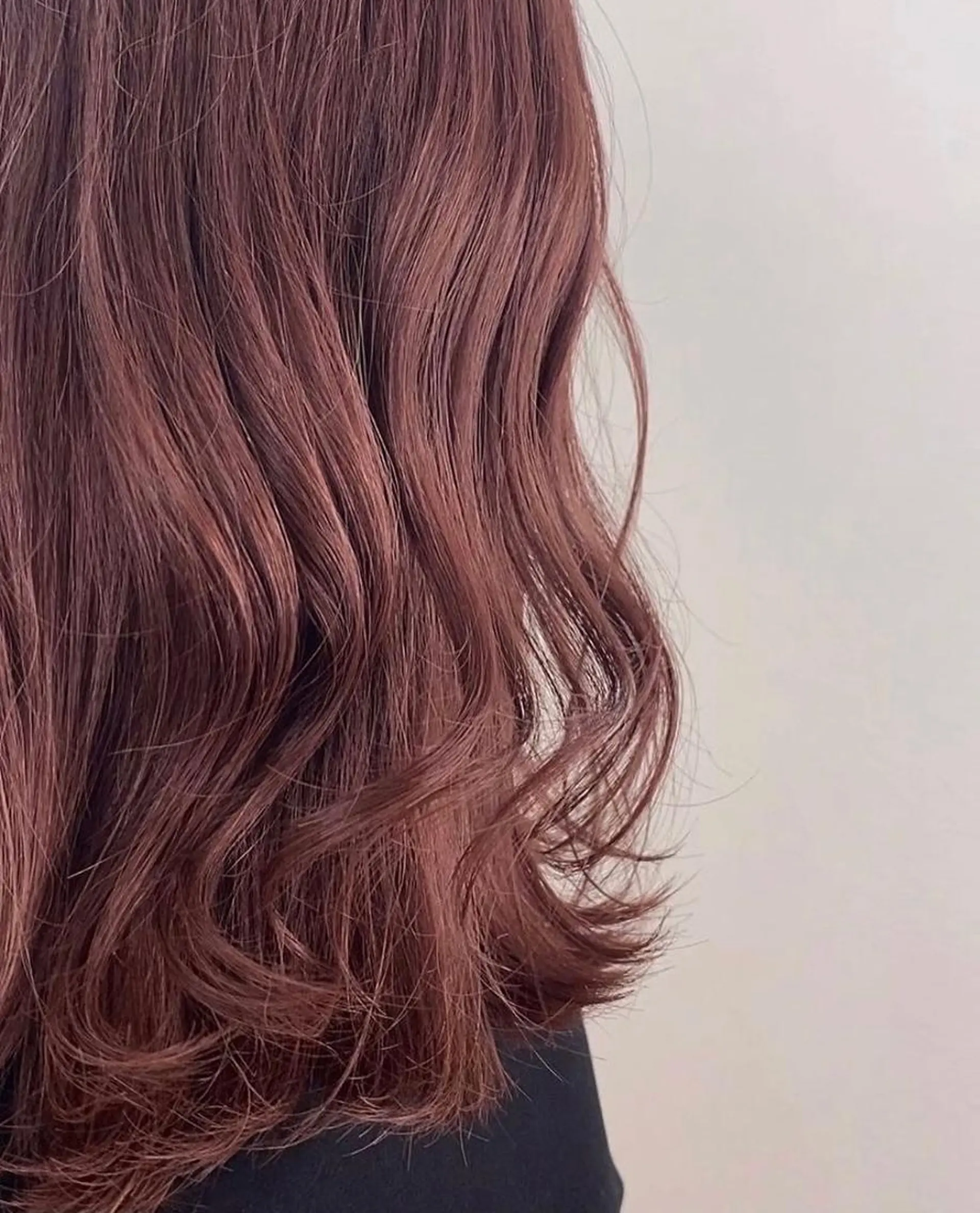 セミロング カラー MANAMI 🥀ウルフカットのヘアスタイル