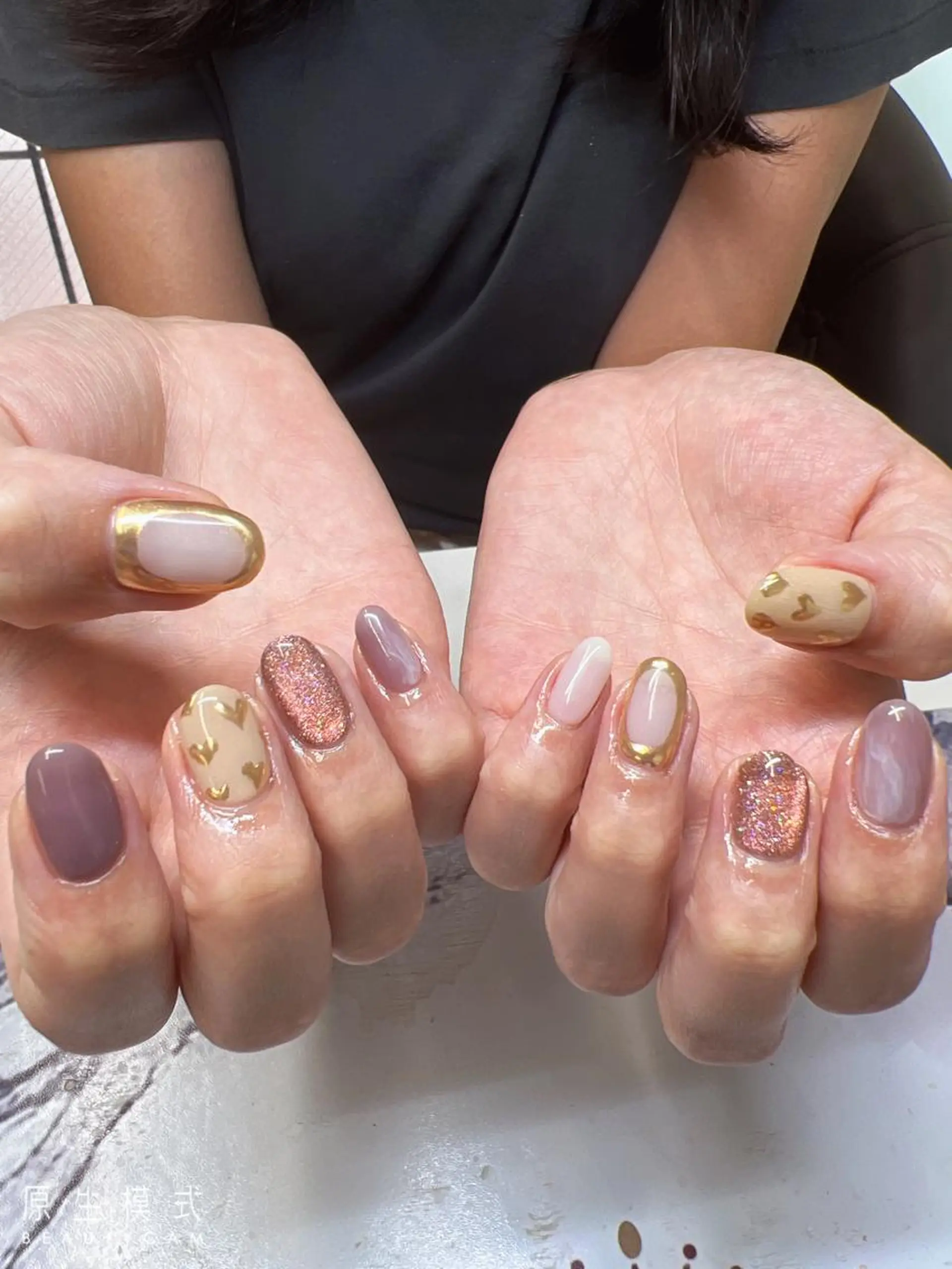 ネイル ガレンドウ 白澤 愛子のネイルデザイン