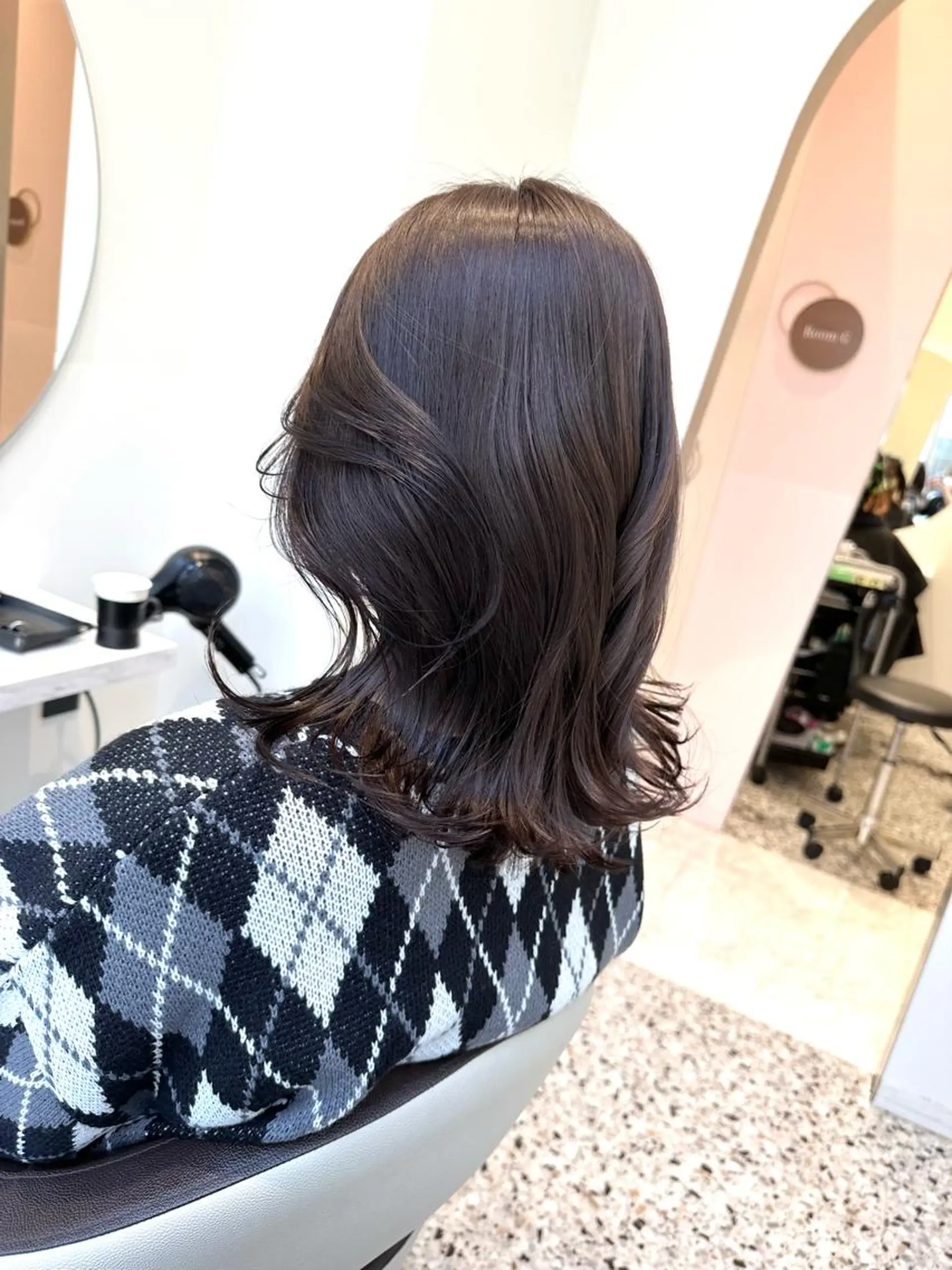 ミディアム レイヤーカット レイヤー/ハッシュ 渋谷/サッタのヘアスタイル