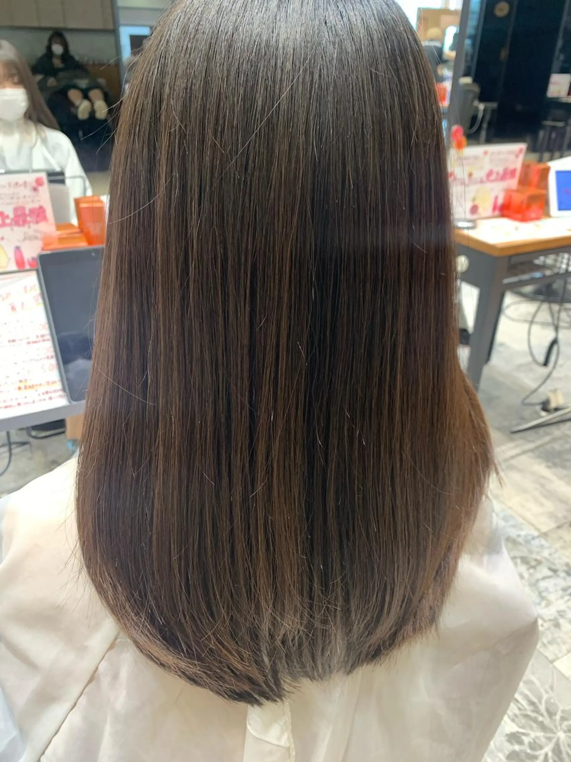 セミロング パーマ 伸ばしかけ 髪質改善 小顔カット トリートメント 美髪ヘッドスパ🫧 西山紗奈江💆‍♀️のヘアスタイル