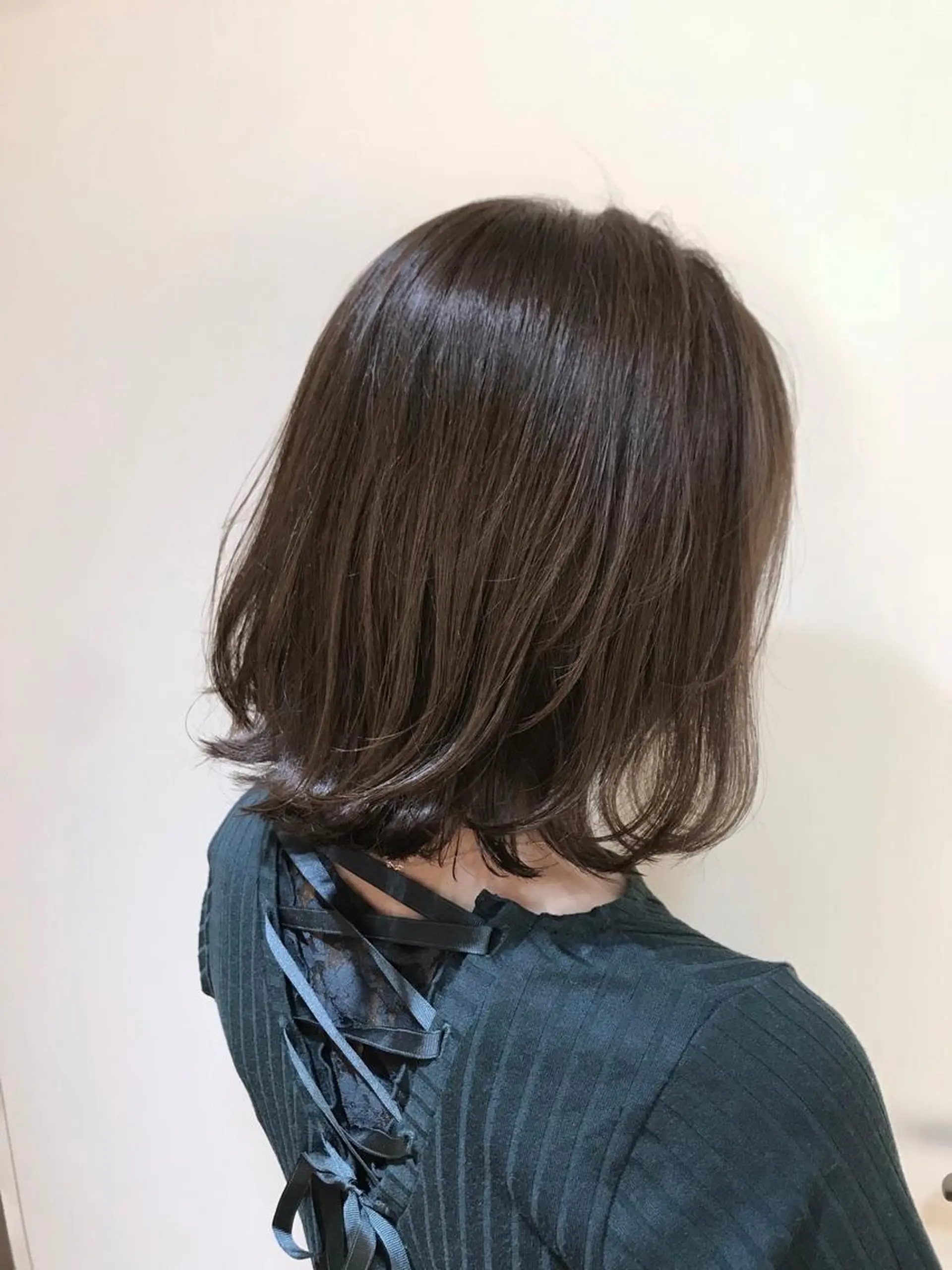 ショート カラー グレージュ ボブ 中塚 義人のヘアスタイル