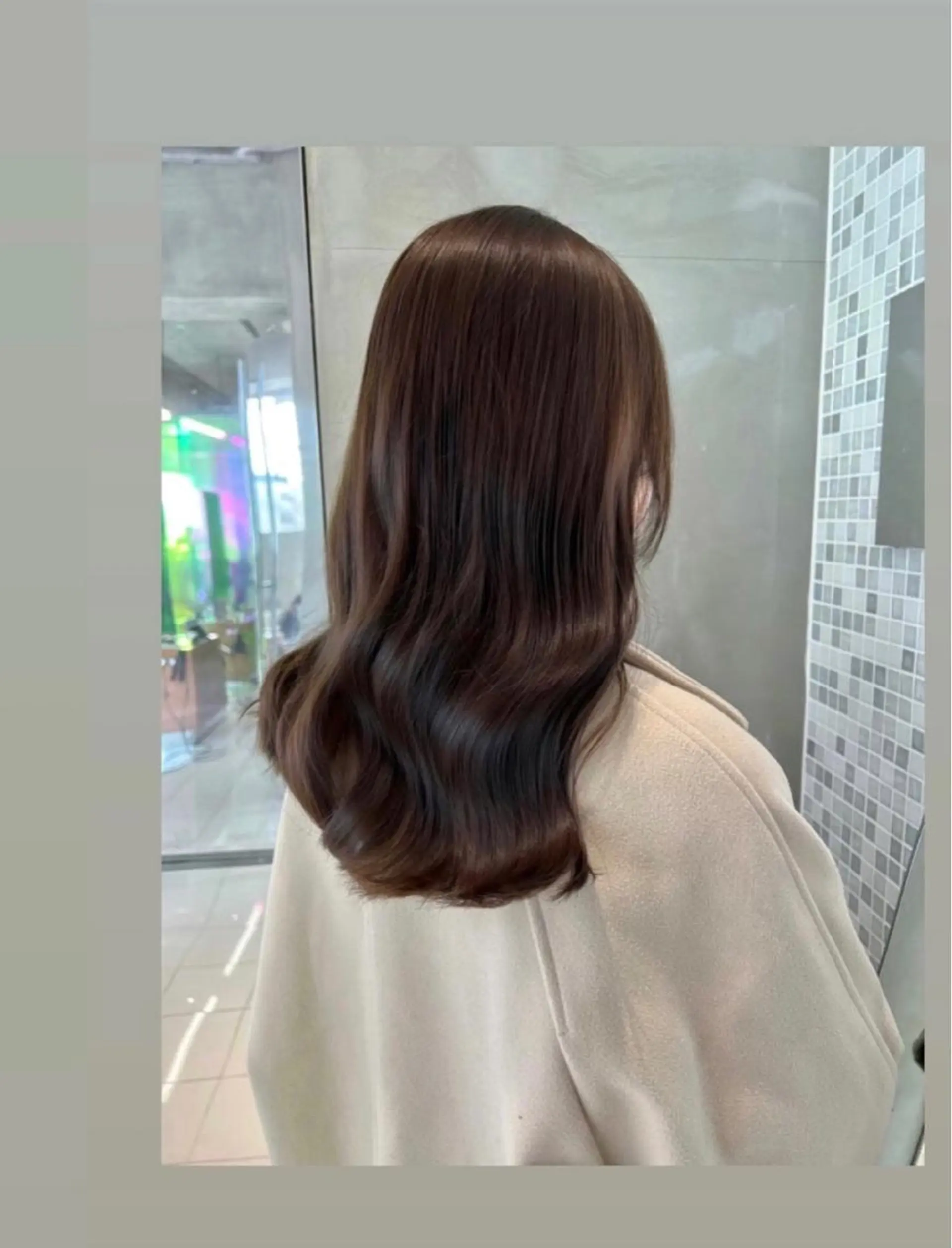 セミロング カット ヘアカラー トリートメント 髪質改善 Tsukinaのヘアスタイル