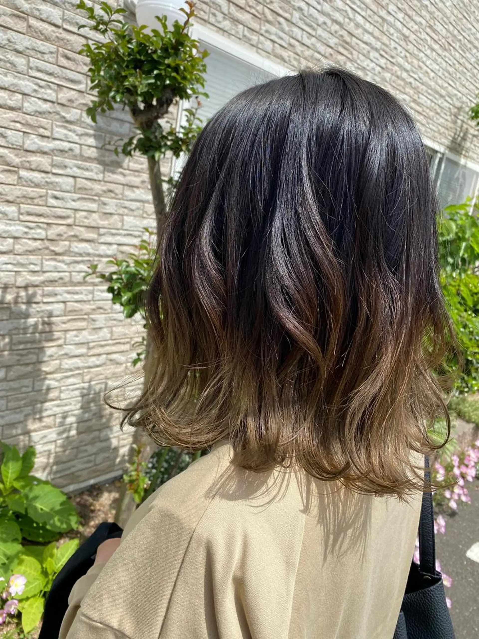 ミディアム ボブ カット ヘアカラー トリートメント 永沼 真依のヘアスタイル