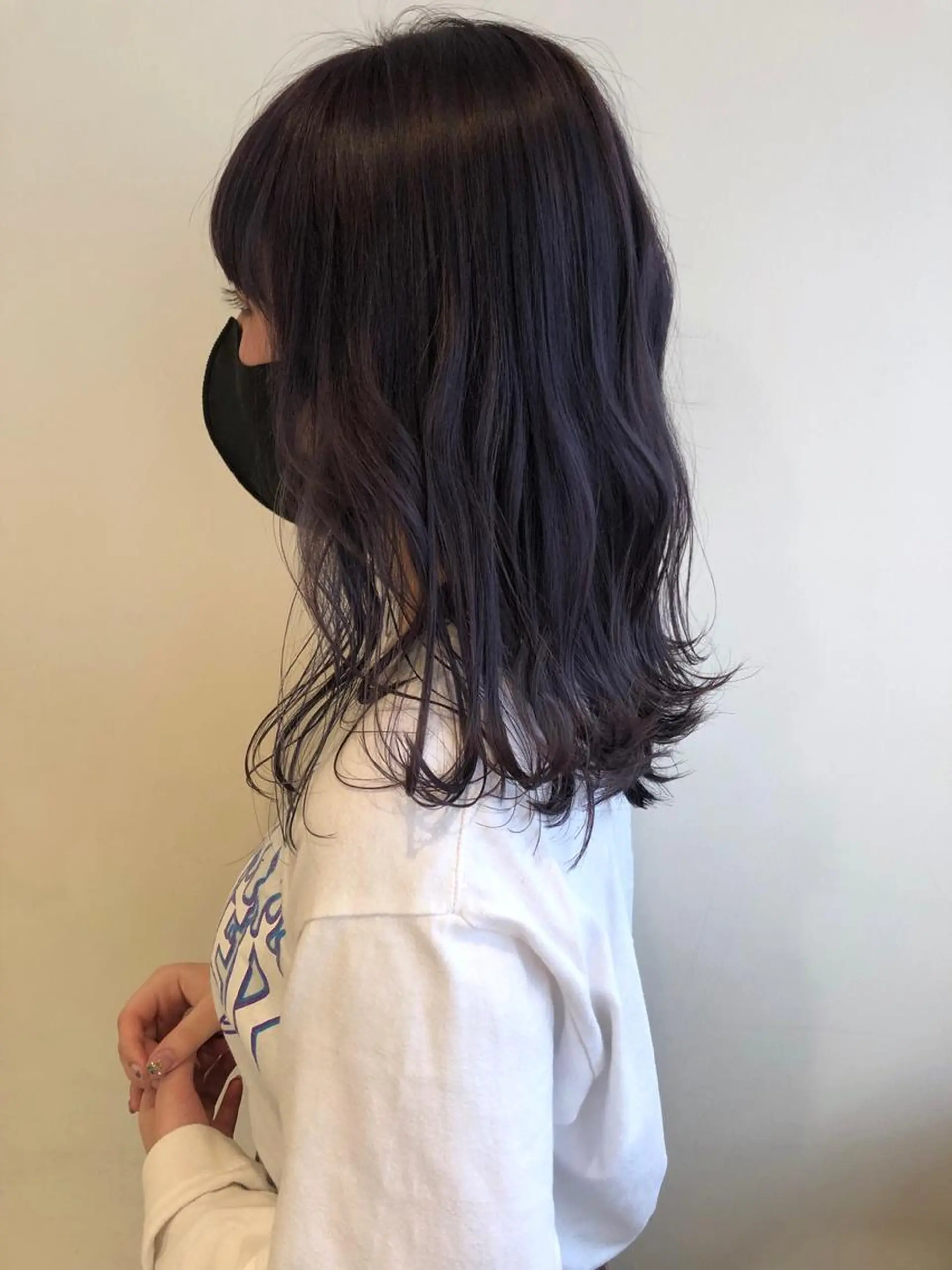 ミディアム カラー MIOベージュカラー 柔らかいカラーのヘアスタイル