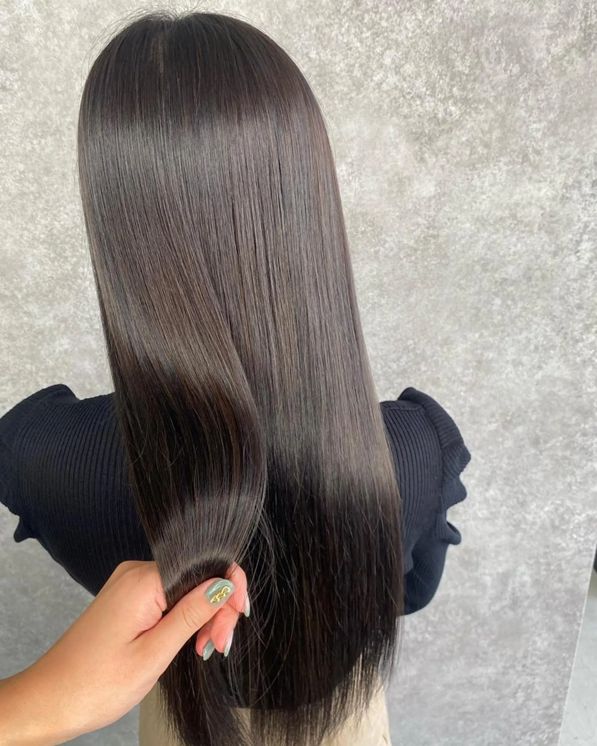 ロング カラー アッシュ アッシュブラウン ブラウンカラー ダークブラウン ダークグレー UNDER vr 【アンダーバー】のヘアスタイル