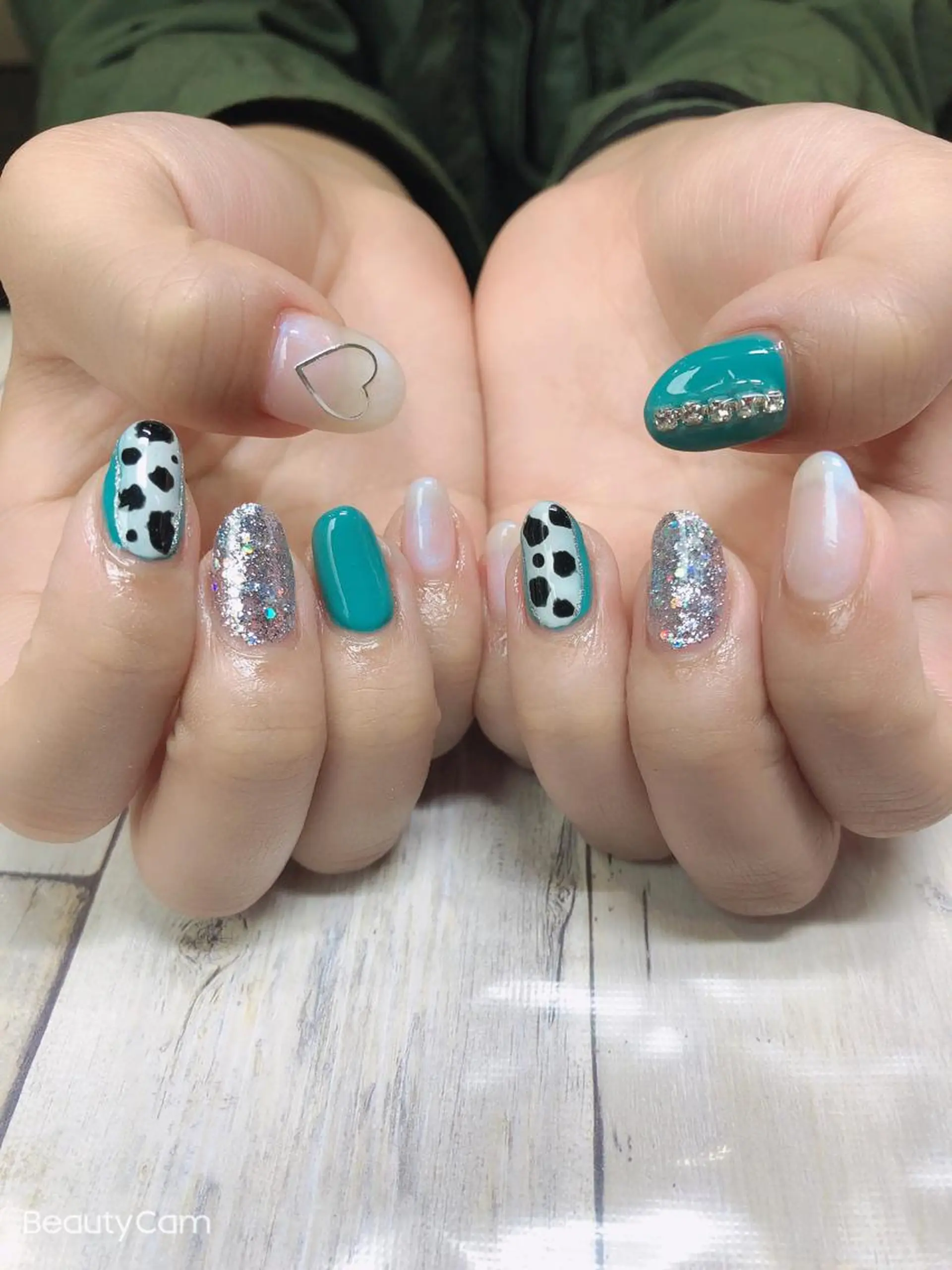 ネイル ✨アン ミユ✨のネイルデザイン