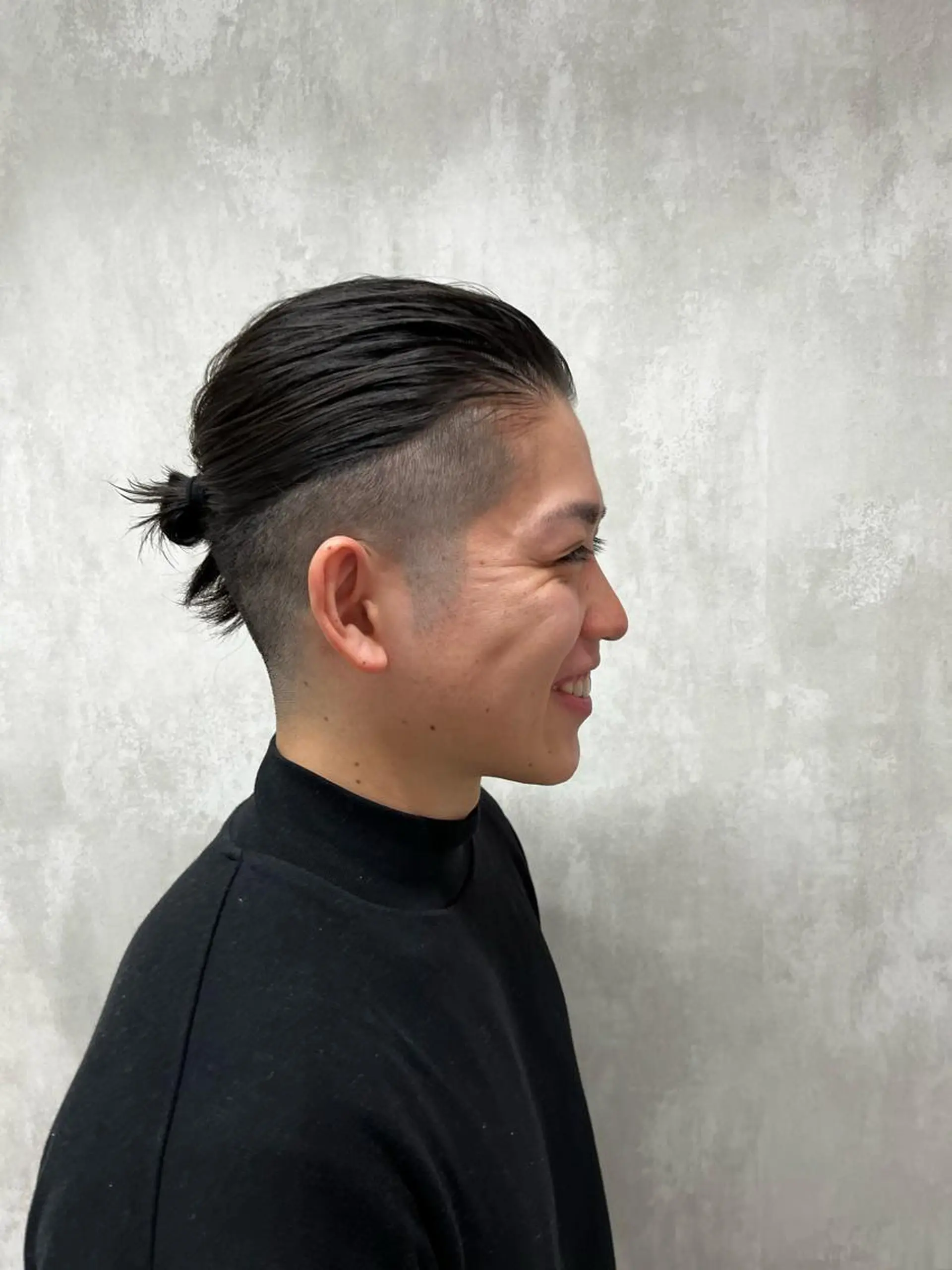 ショート パーマ メンズ マンバンヘア 韓国肌管理 ウプエステティックのエステ・リラクイメージ