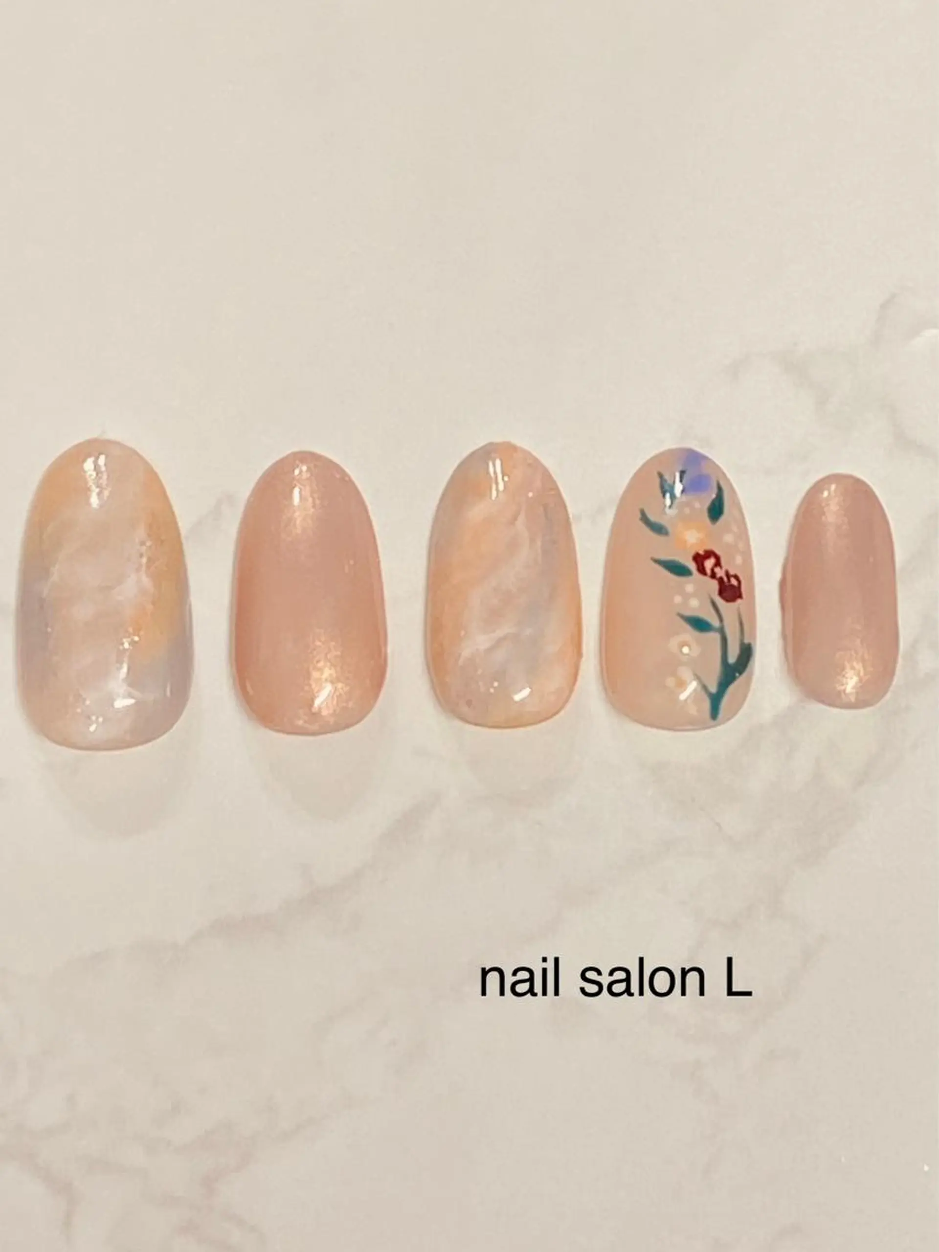 ネイル ニュアンスネイル 春ネイル ハンドネイル 吉川市 ネイルサロンLのネイルデザイン