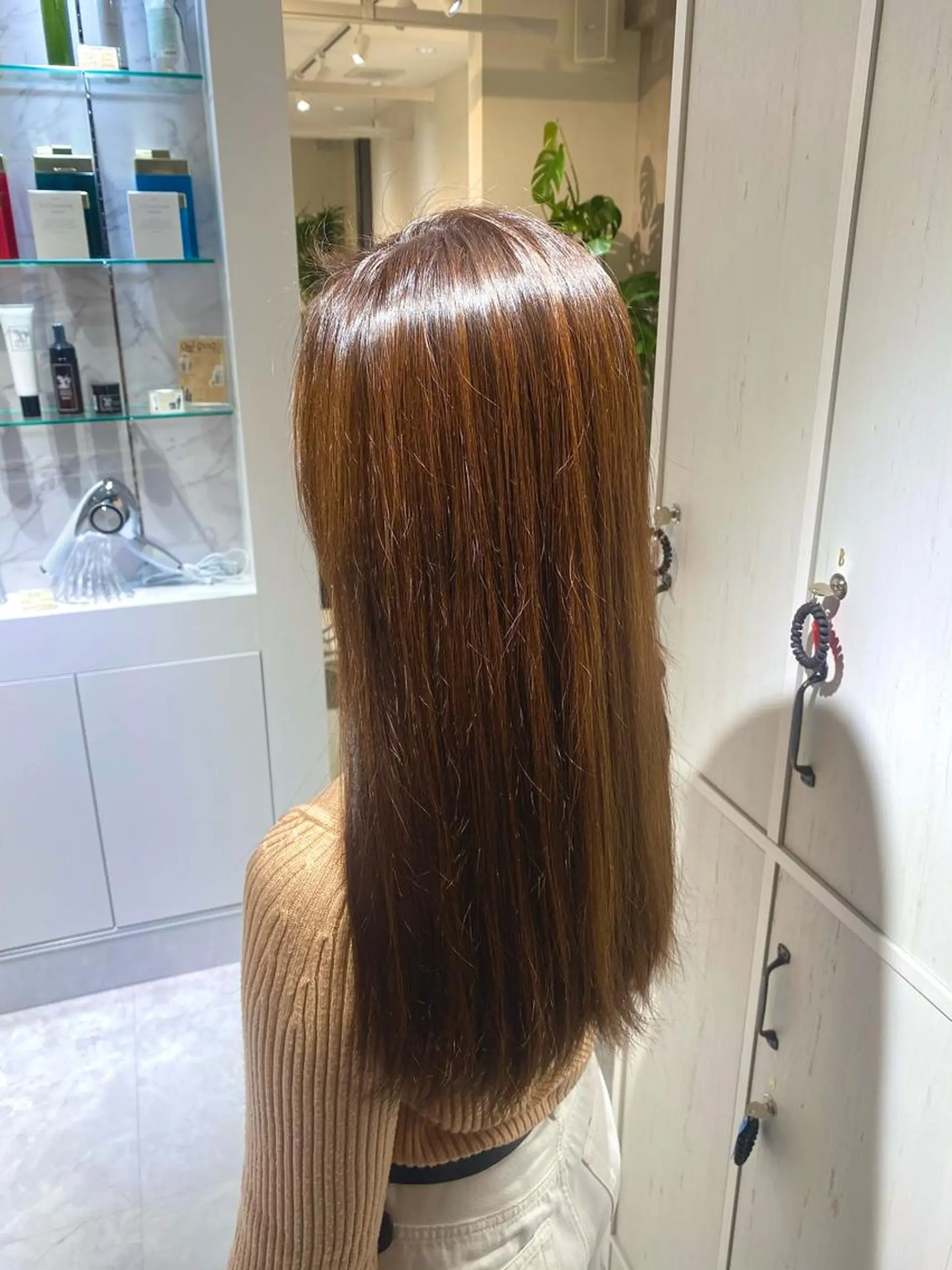 カラー ブリーチ ブラウンカラー ナチュラルブラウン ブリーチなしカラー ヘアカラー 縮毛矯正とレイヤー カット/杉村凜汰郎のヘアスタイル