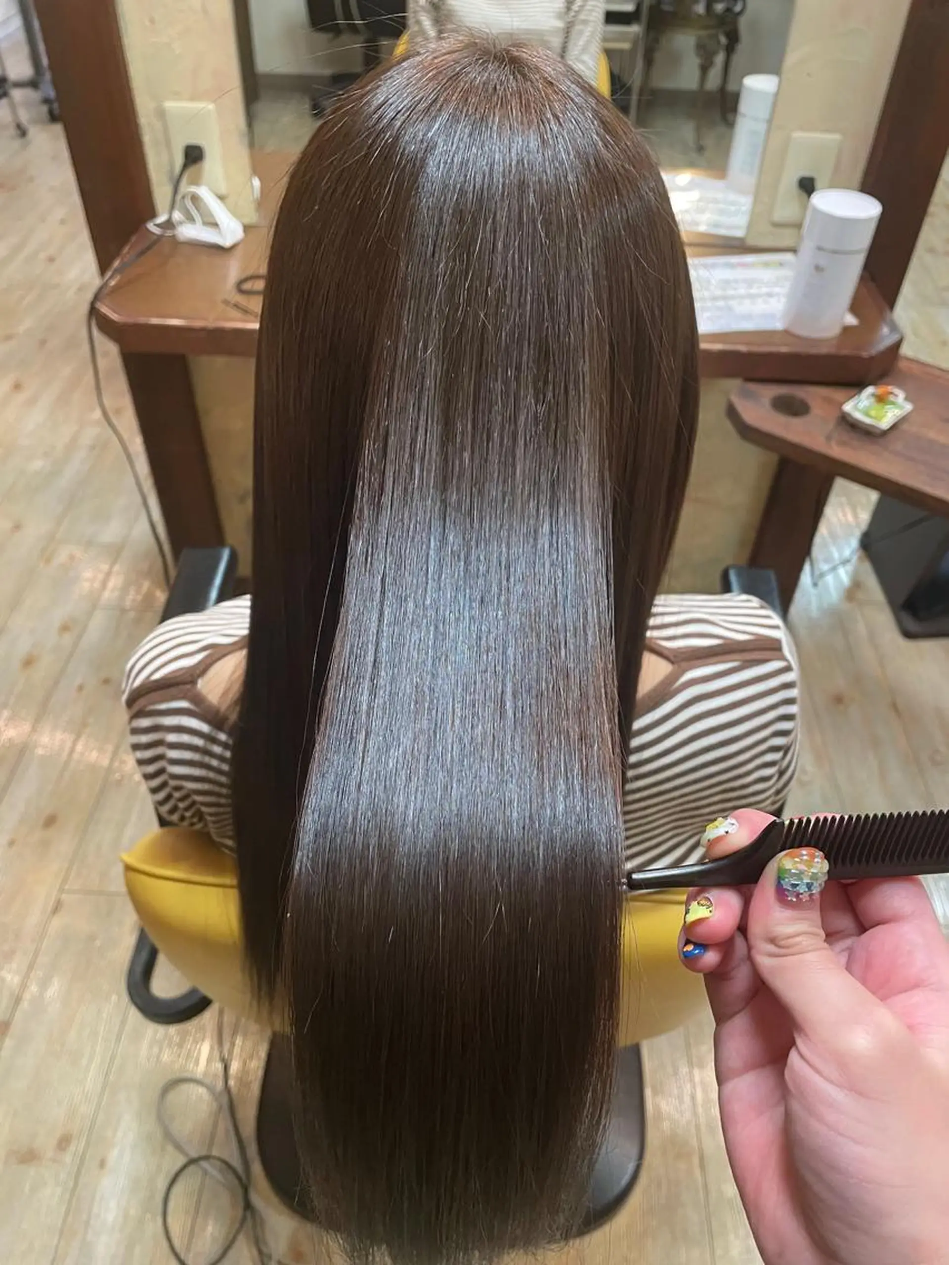 ロング ヘアカラー 縮毛矯正 トリートメント 渡辺 桃花のマツエク・マツパデザイン