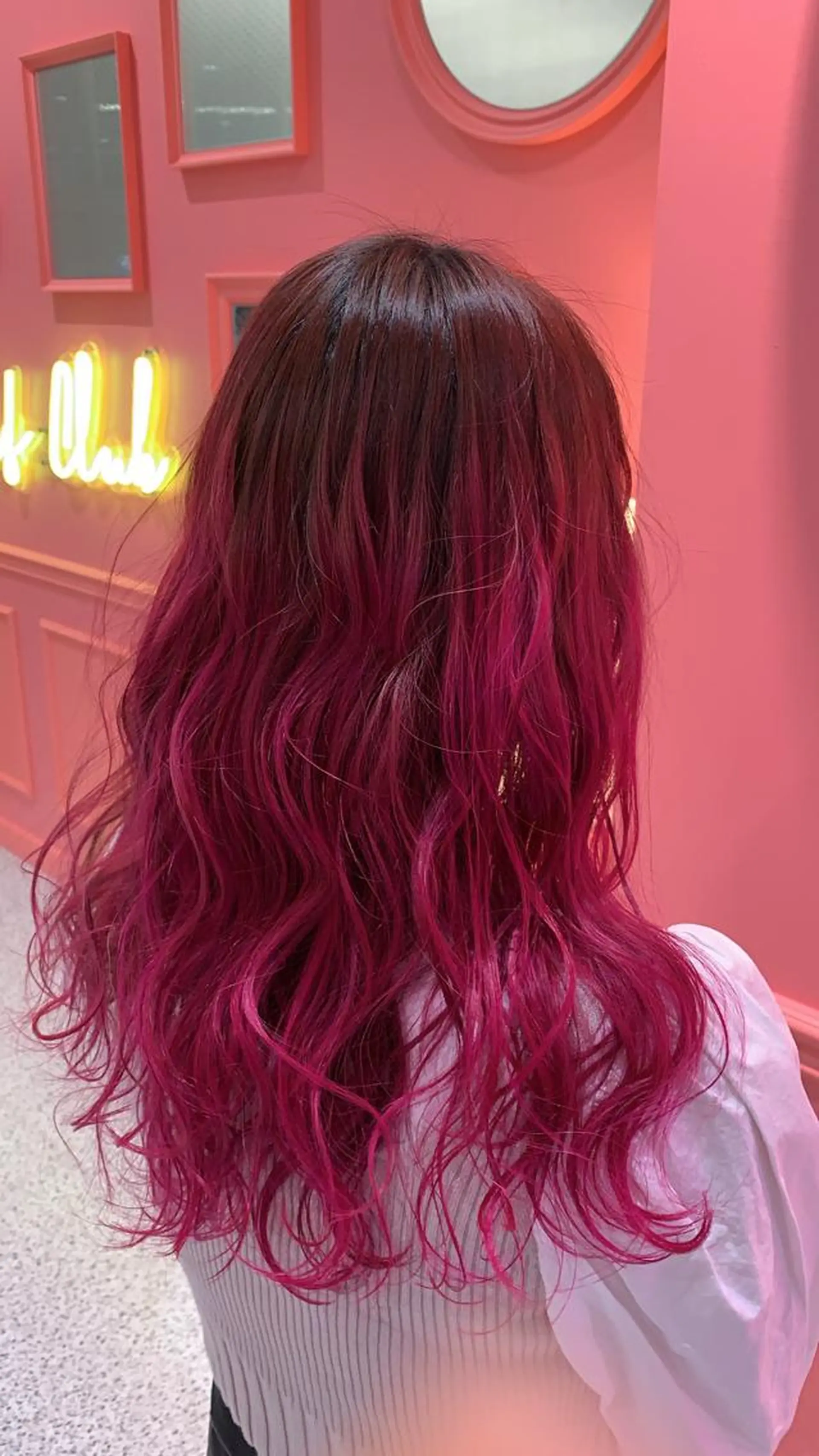 ロング カラー 切りっぱなしボブ レイヤー/縮毛矯正のヘアスタイル