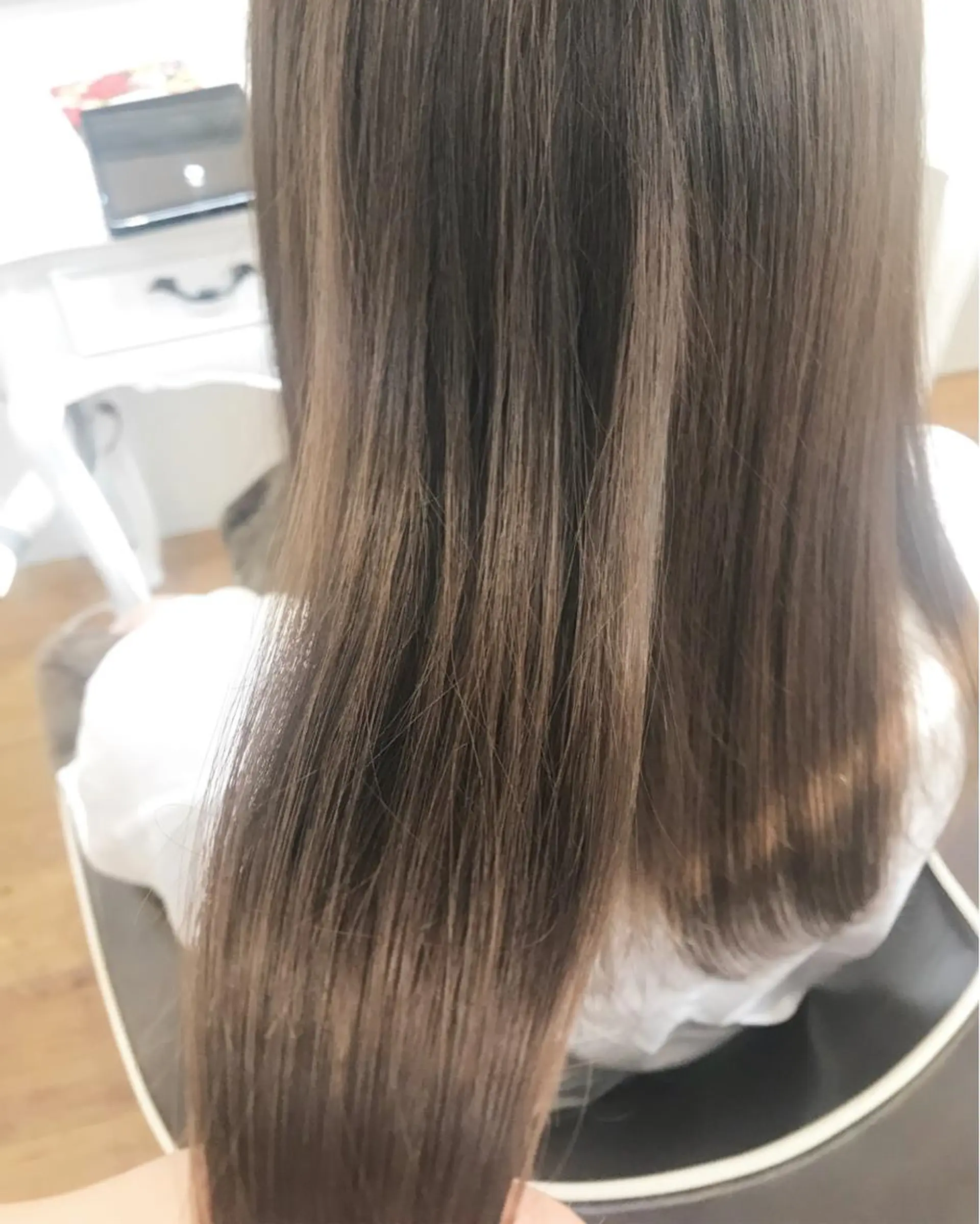 ミディアム yamaguchi kのヘアスタイル