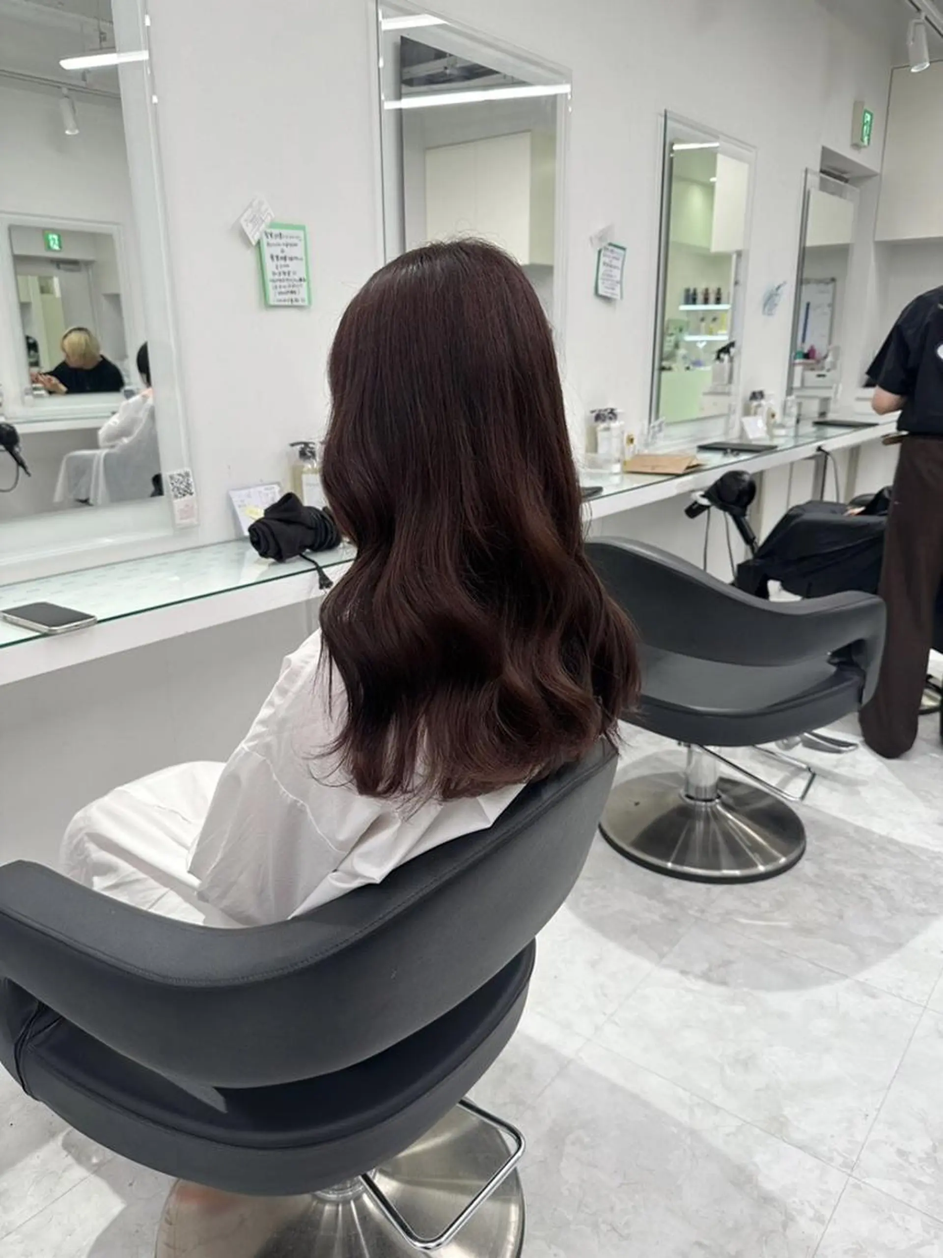 カラー 🩶透髪×モテ髪🩶 池袋SHE🏹🩶のヘアスタイル