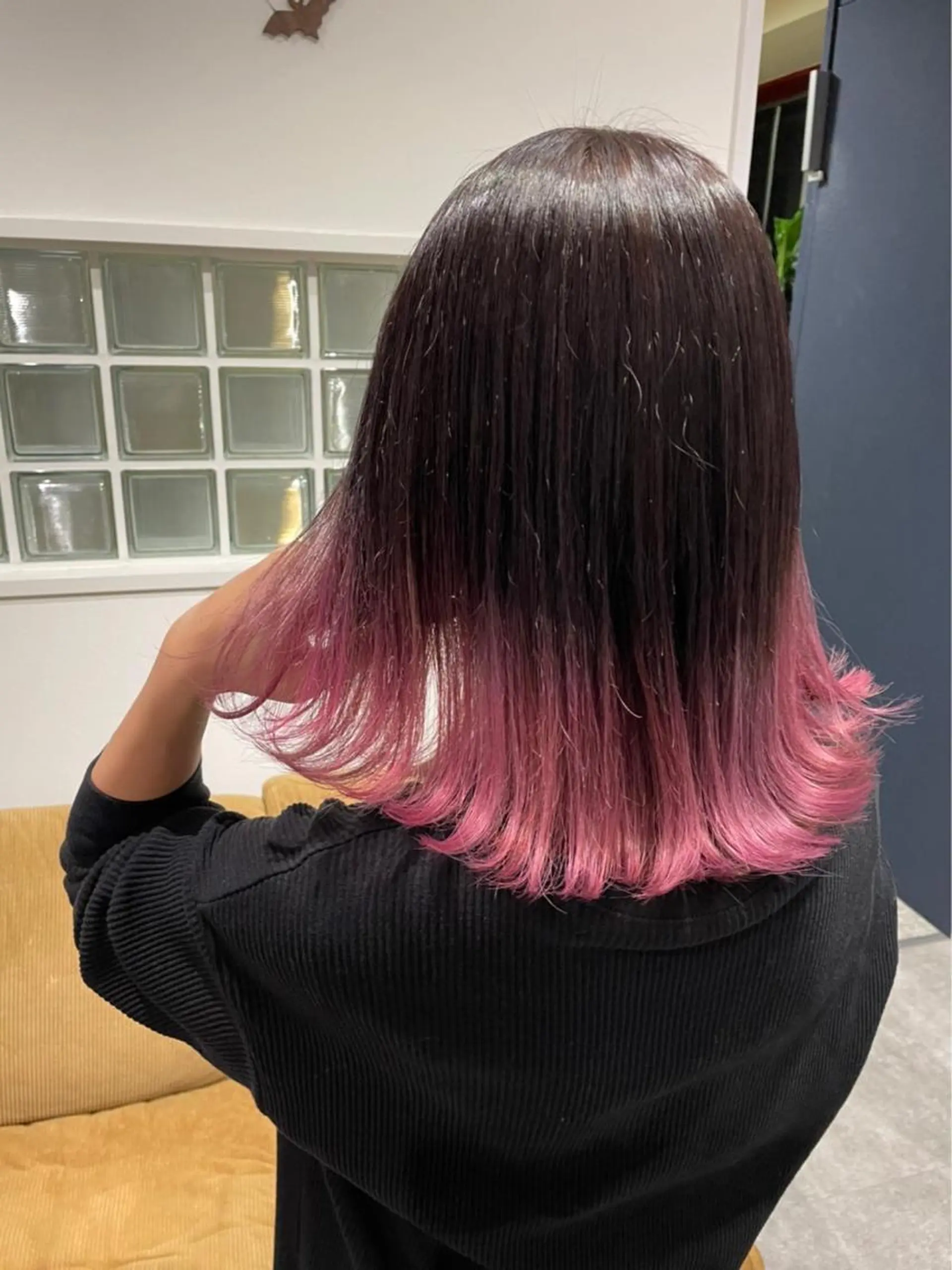 セミロング カラー ピンクカラー RU RIのヘアスタイル
