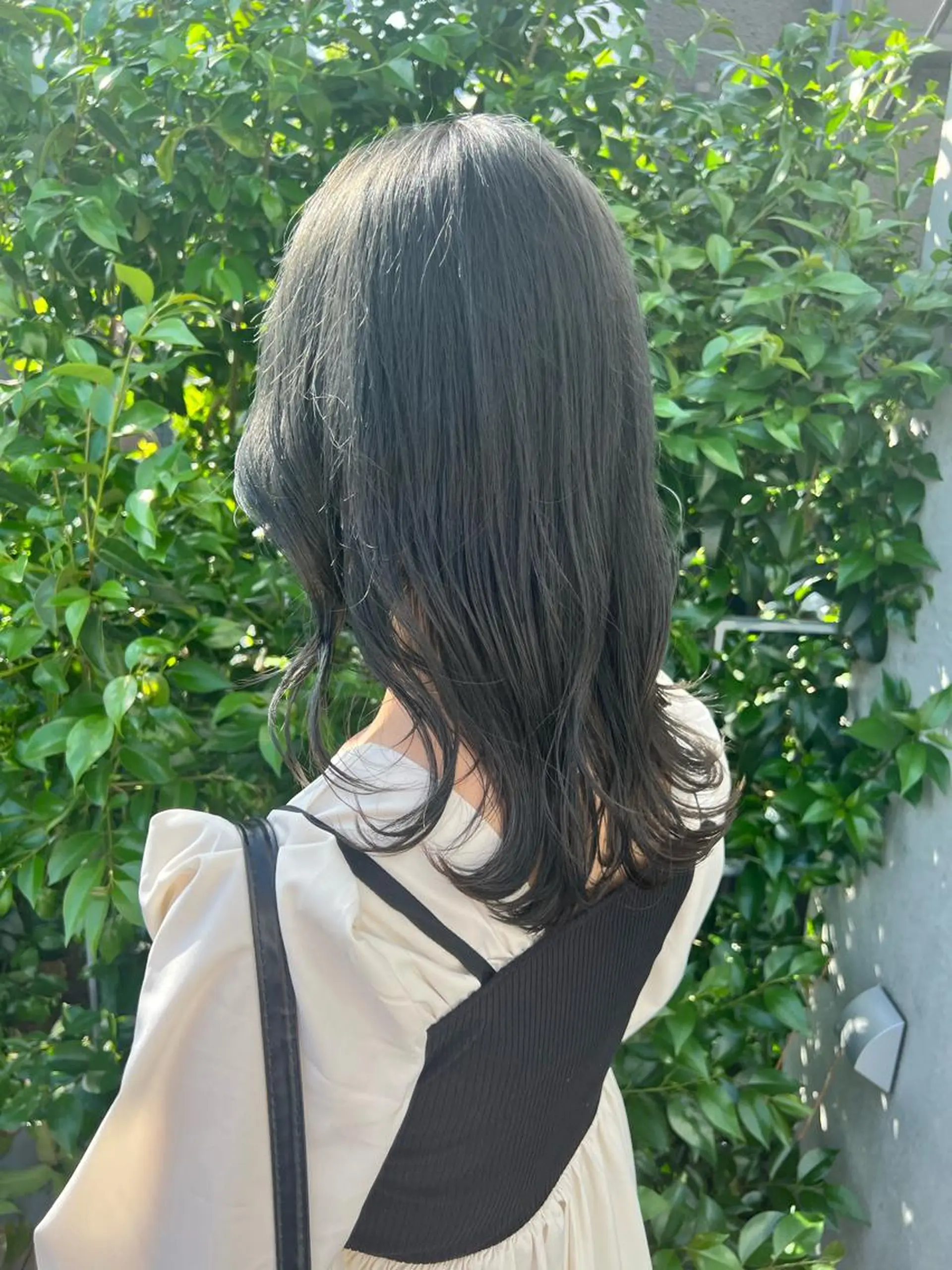 ロング カラー ロングレイヤー ダブルカラー グレージュ オリーブグレージュ オリーブグレー カット ヘアカラー 誰より丁寧なカット/ 小林輝/レイヤーのヘアスタイル