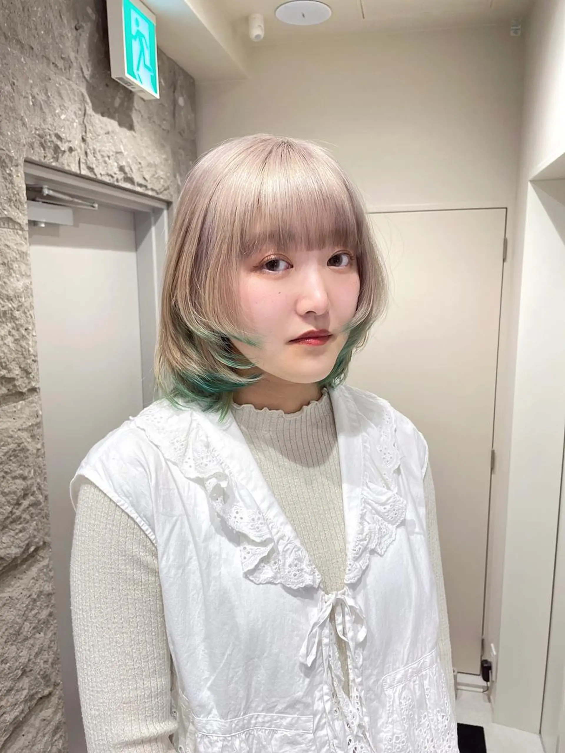 ミディアム カラー ヘアカラー トリートメント 難波/心斎橋/ボブ/ 髪質改善/ハイトーンのヘアスタイル