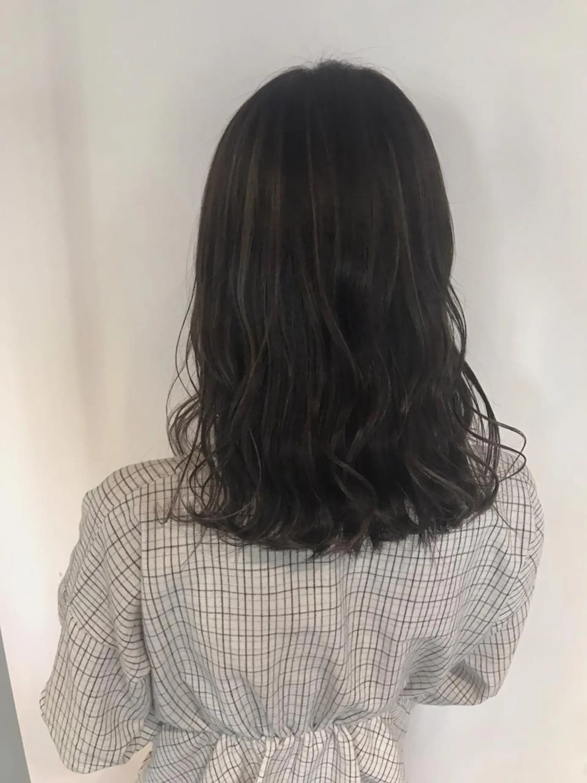 ミディアム カラー ヤマナカ エリカのヘアスタイル