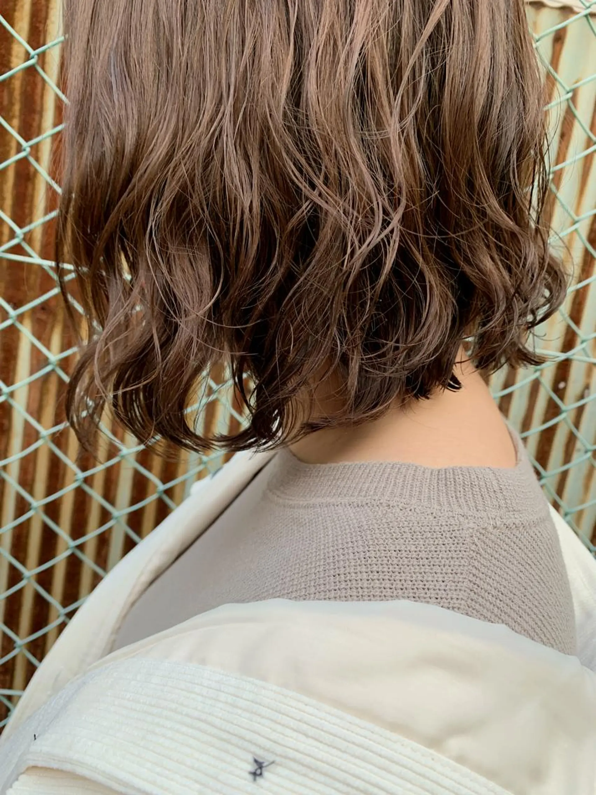 ミディアム カラー パーマ ミディアムパーマ アッシュ ベージュカラー ボブ カット パーマ トリートメント hair &make EPICRUMIのヘアスタイル
