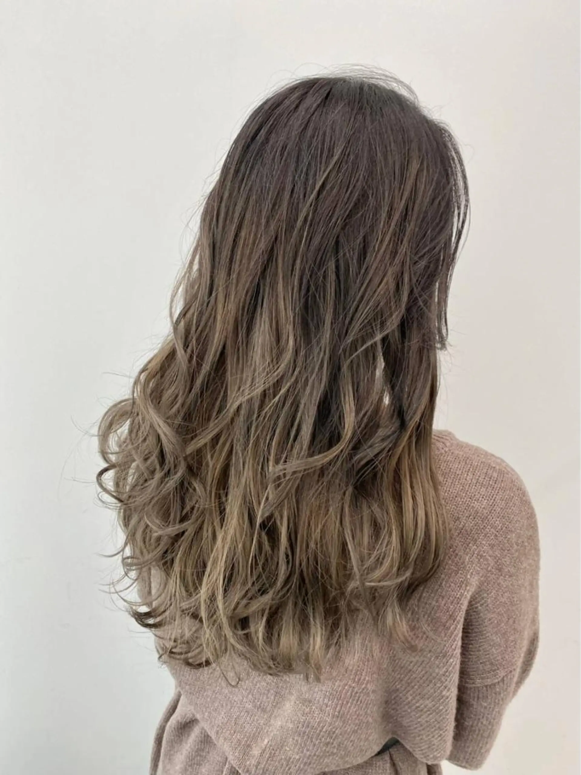 ロング ✨美髪透明感ソムリエ ✨💎KAZU💎のヘアスタイル